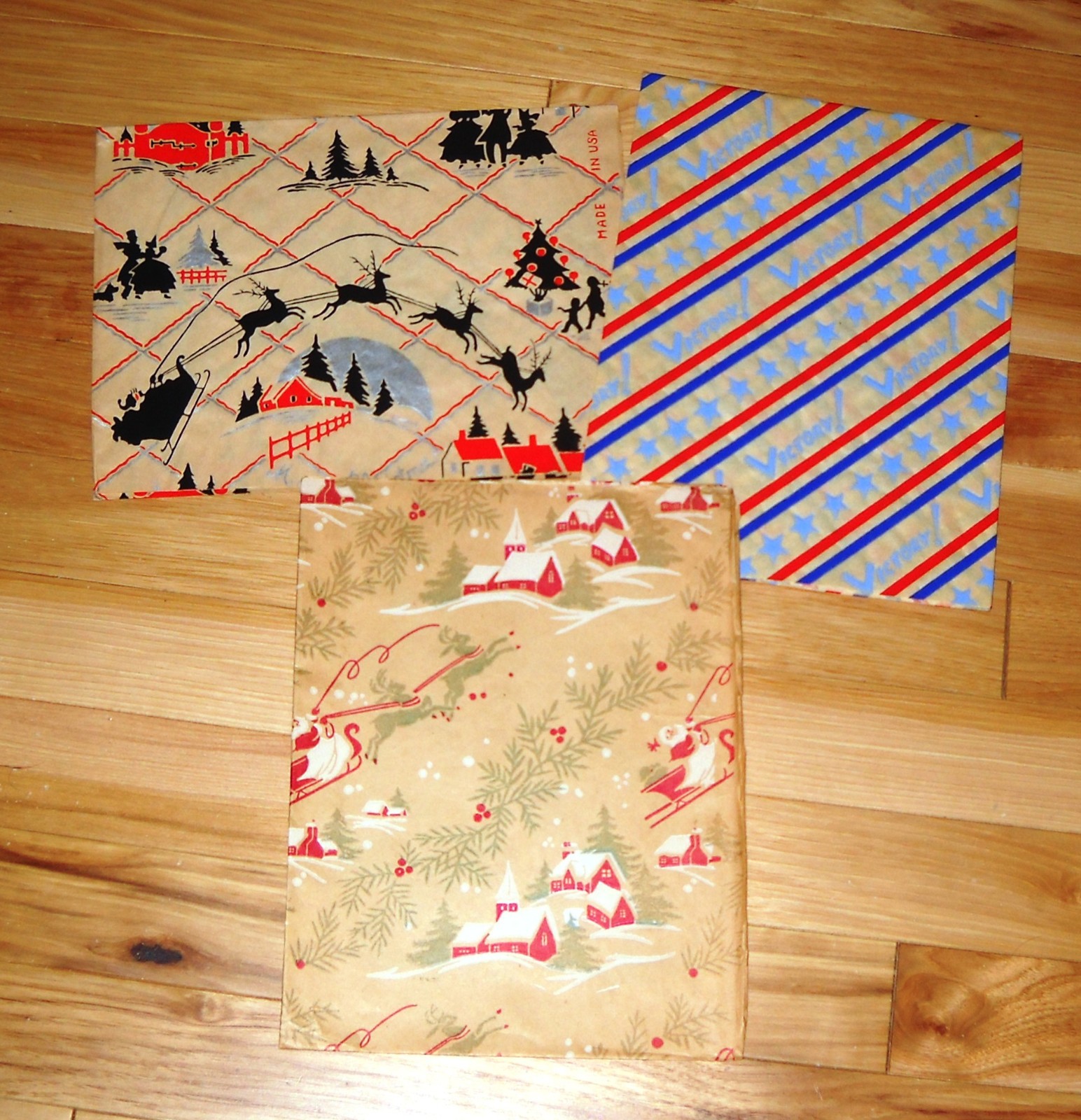 VINTAGE 1940s Christmas paper
