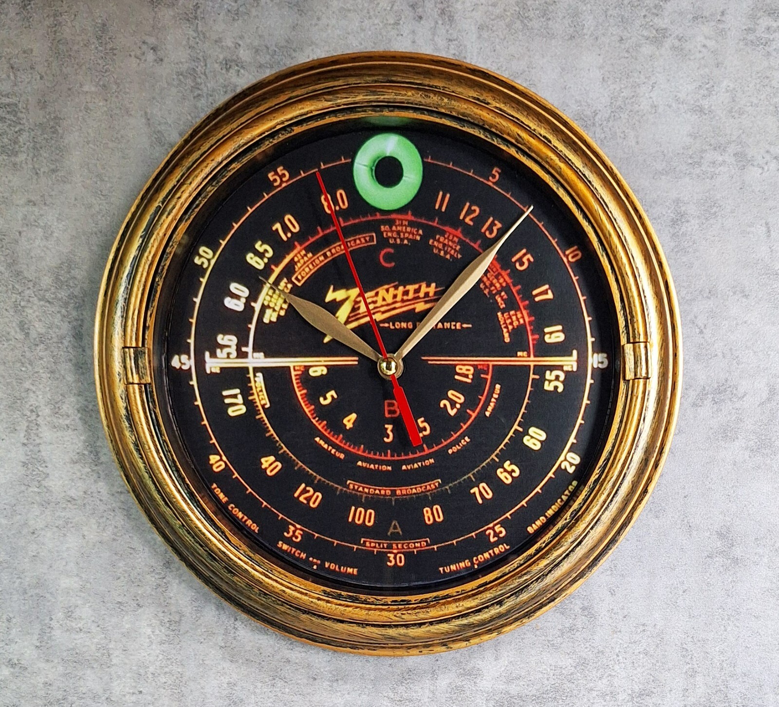 Old Antique Style Zenith Black Dial Wall Clock - Vintage Wood Tube Radio Style