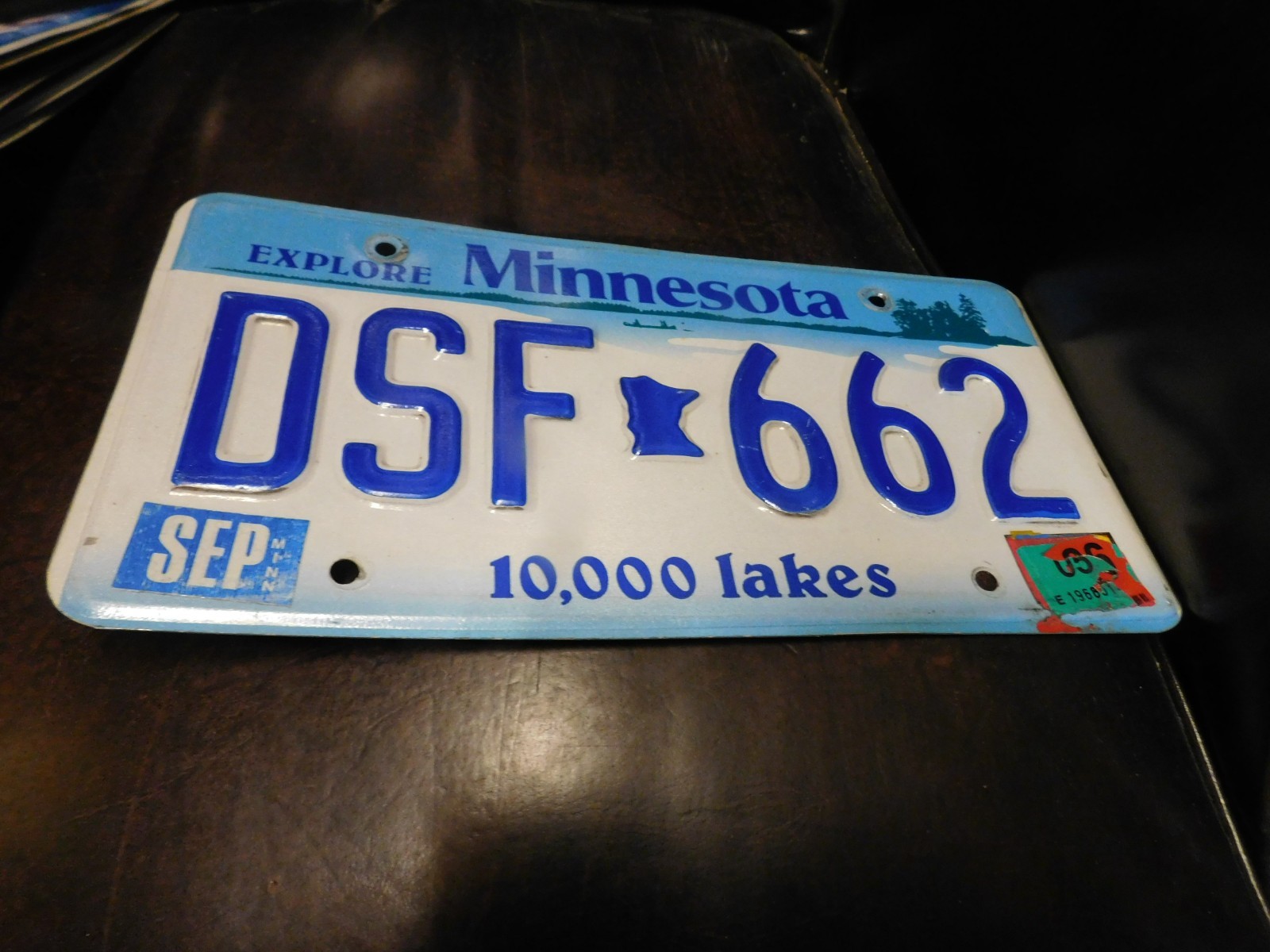 Minnesota MN Expired License Plate Tag # DSF 662