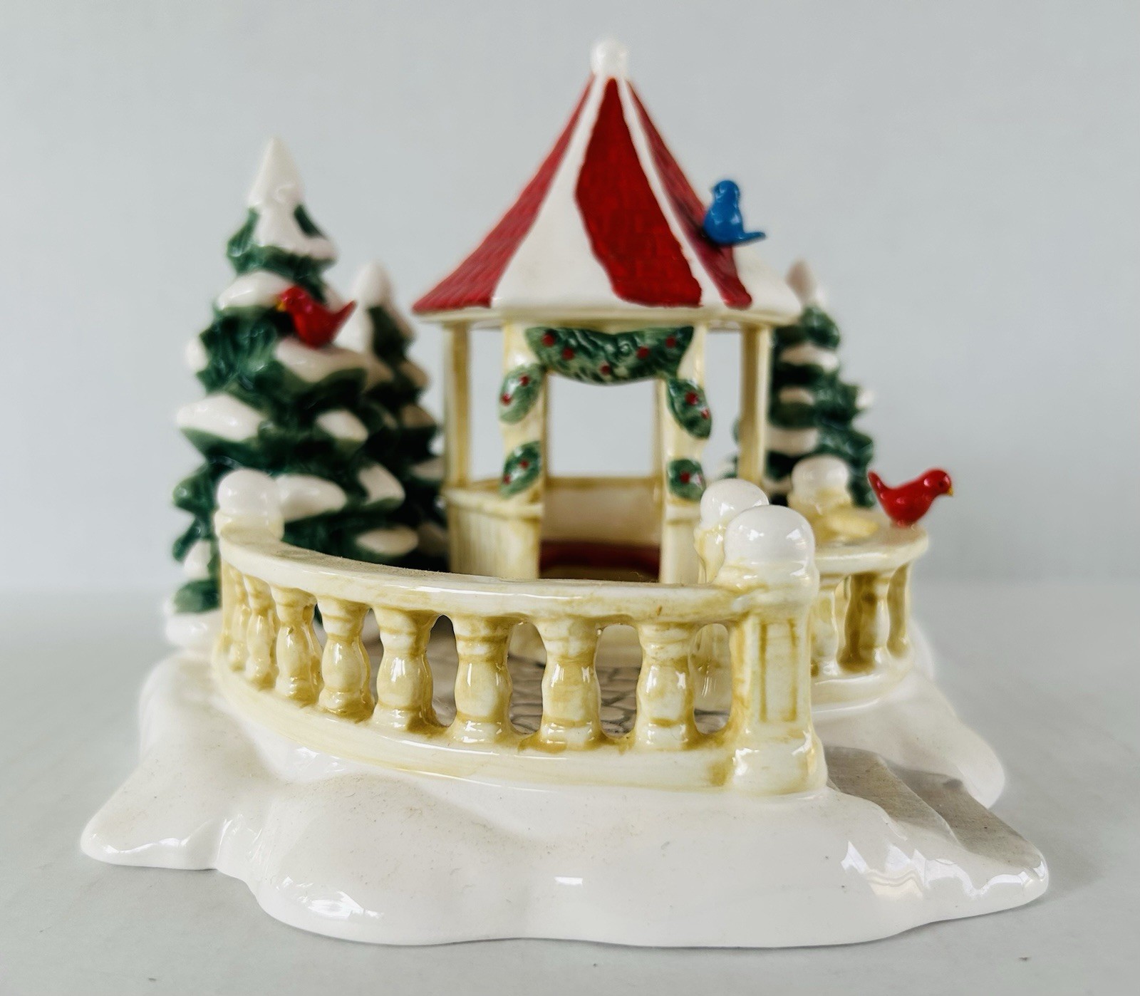 Dept 56 Christmas Snow Village Accessories Village Gazebo #51462