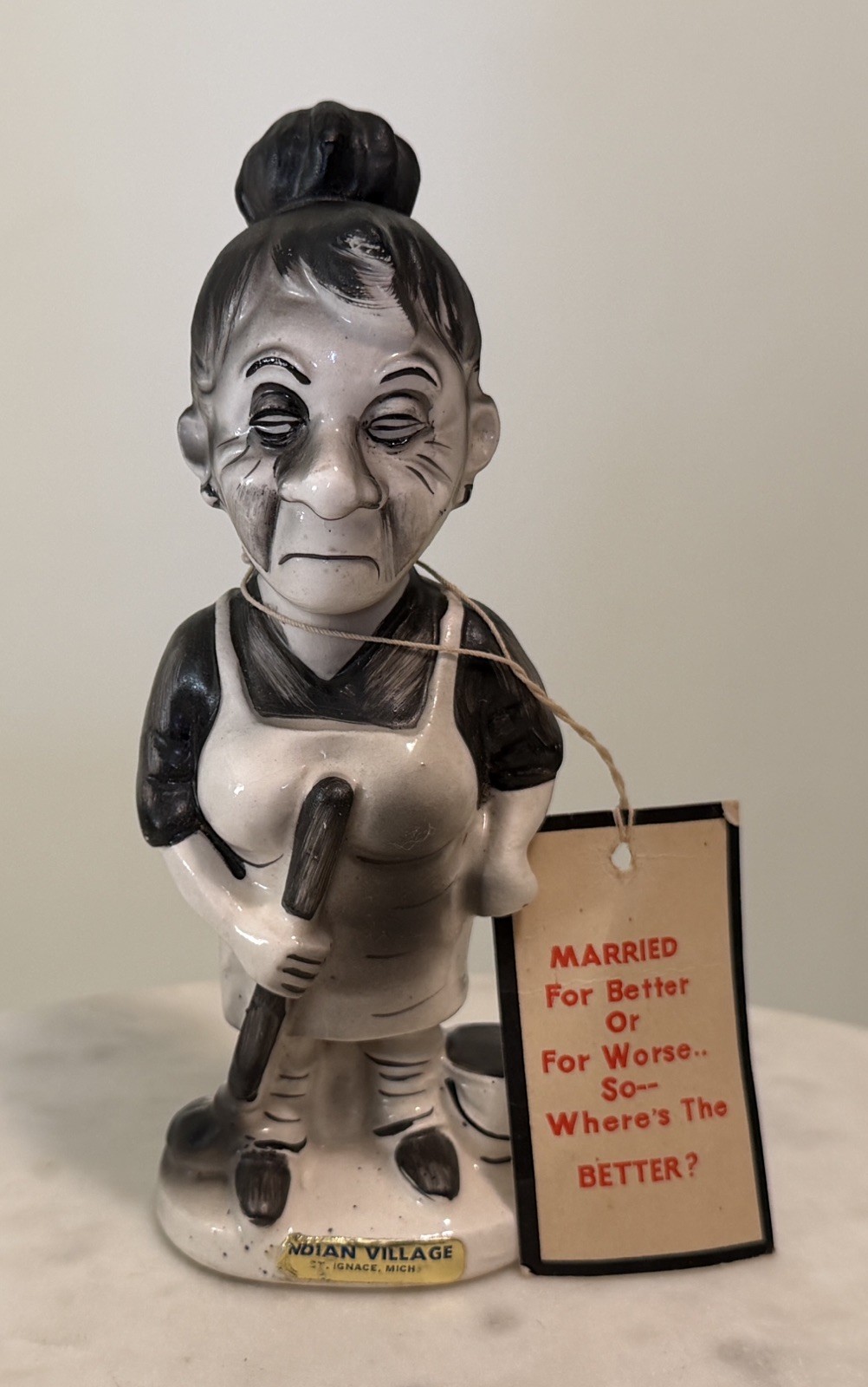 Vtg HTF SONSCO Japan Psycho Ceramics Cleaning Wife Figurine Black & White Tag