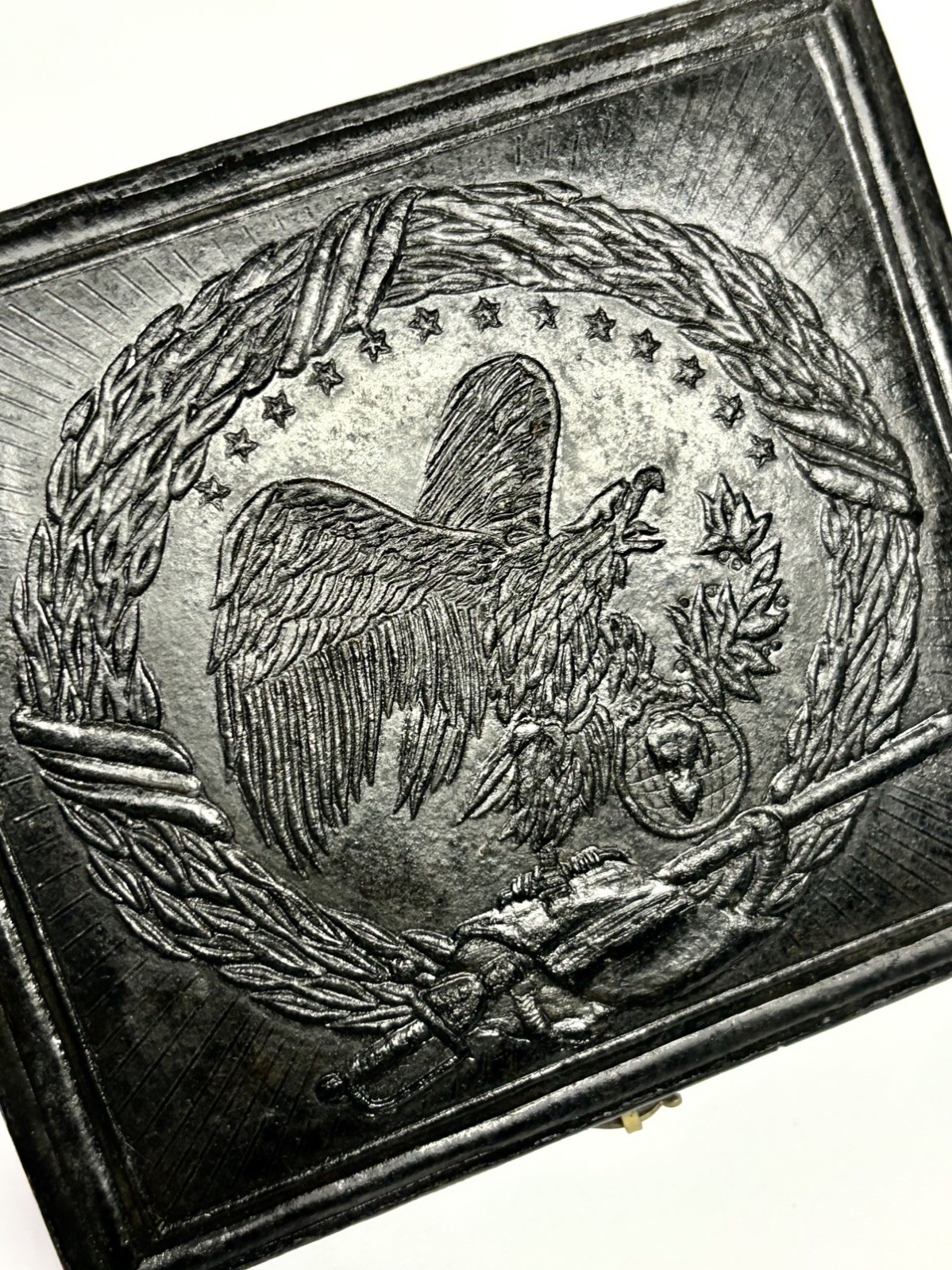 Very Scarce Daguerreotype Case Eagle & Wreath Design Empty 6th Plate Size