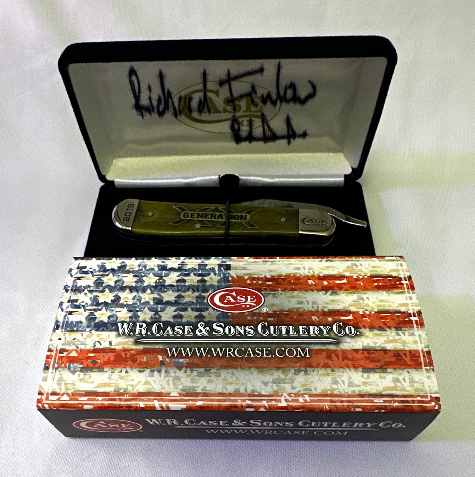 Case XX Generation X 2018 Russlock 61953L Wood Handle Pocketknife w/ Tin Signed