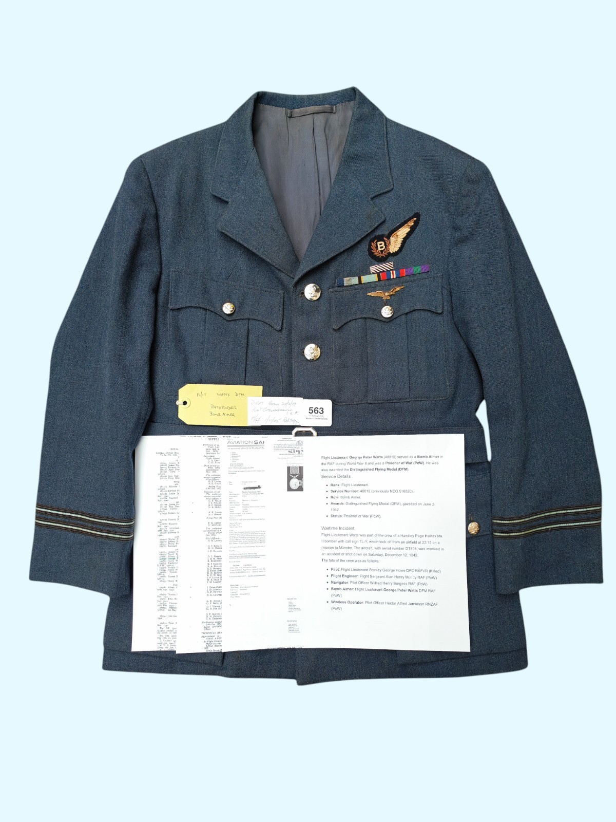 Post-WW2 RAF OFFICERS SD TUNIC - NAMED 