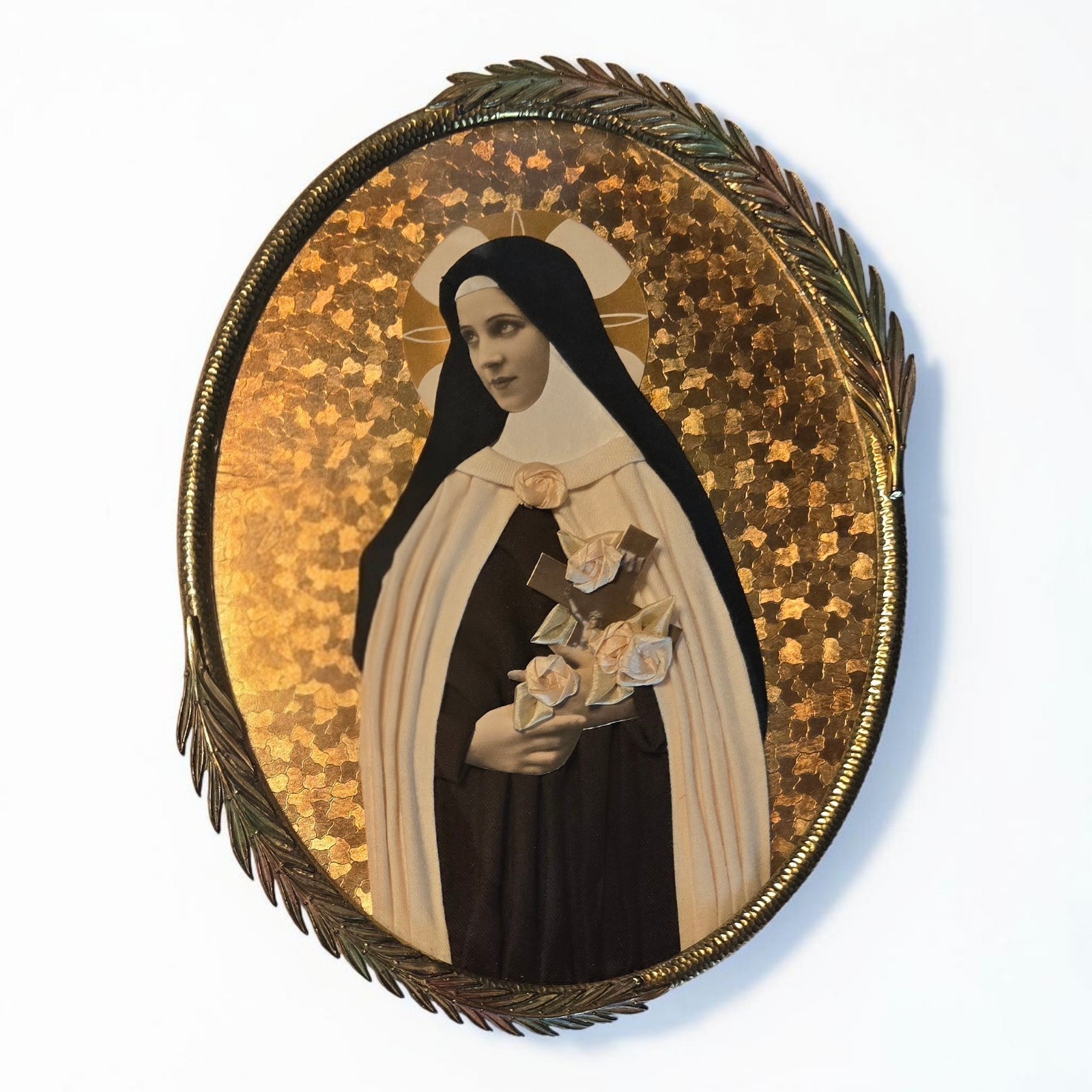 Vintage 1930s Saint Thérèse of Lisieux Framed Decor Convex Bubble Glass 12 x 15