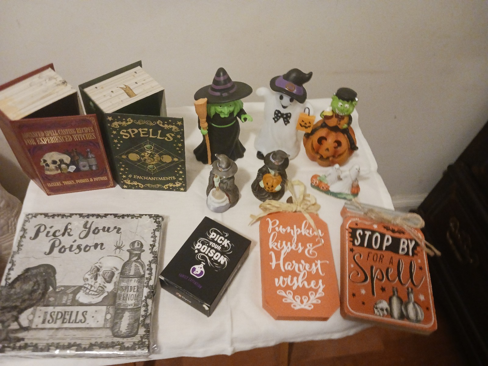 Mixed Lot Of Halloween Decor