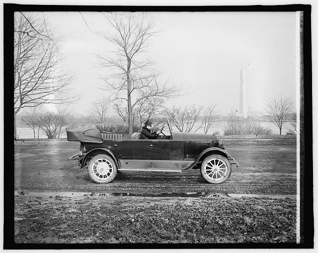 Photo:Lanza Motor Company Metz,1920,Auto,Automobile,Transportation,Car