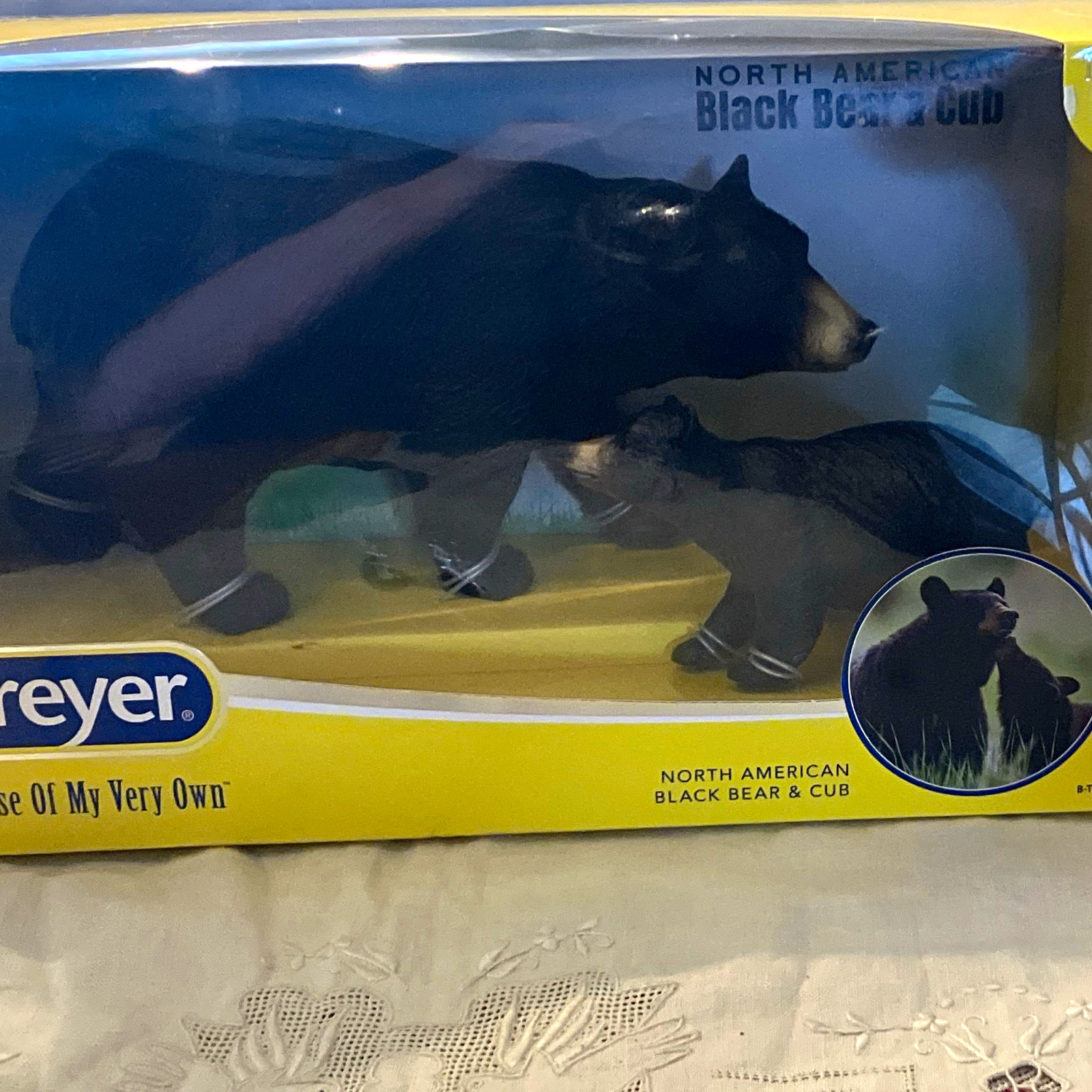 Breyer North American Black Bear & Cub Figure Set Model Collectible