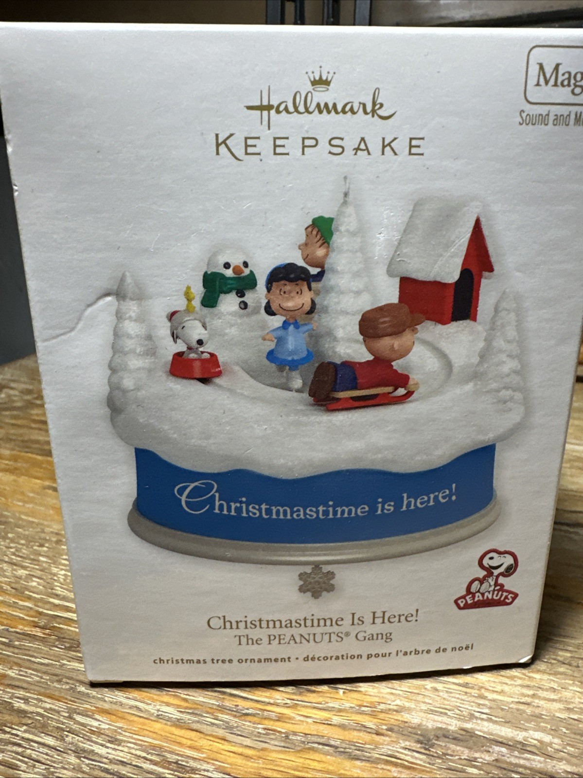 Hallmark Keepsake Peanuts Snoopy Christmas Ornament Magic Sound NIB 2010 New