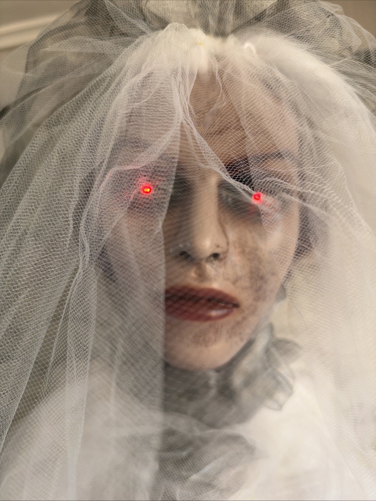 Grandin Road Haunting Bride Animated Halloween Prop 2013 Tested Working HTF