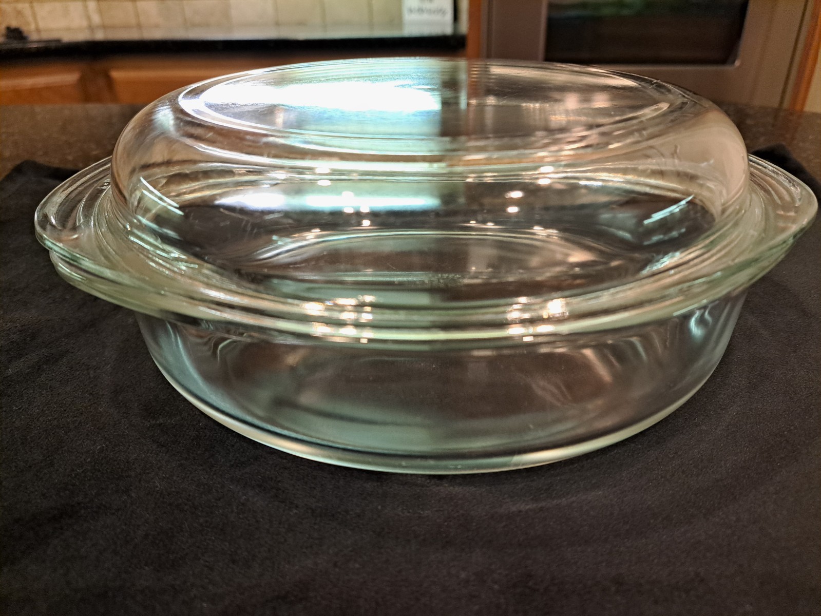 Vintage PYREX 221 8.5\