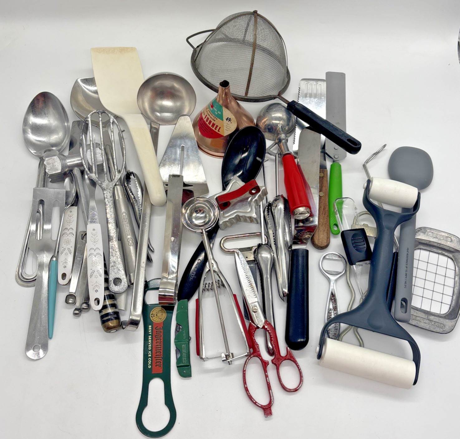 Lot (30+) Vintage MIXED Utensils Mixed BRANDS Spatula SPOONS, SPREADERS, SCOOPS