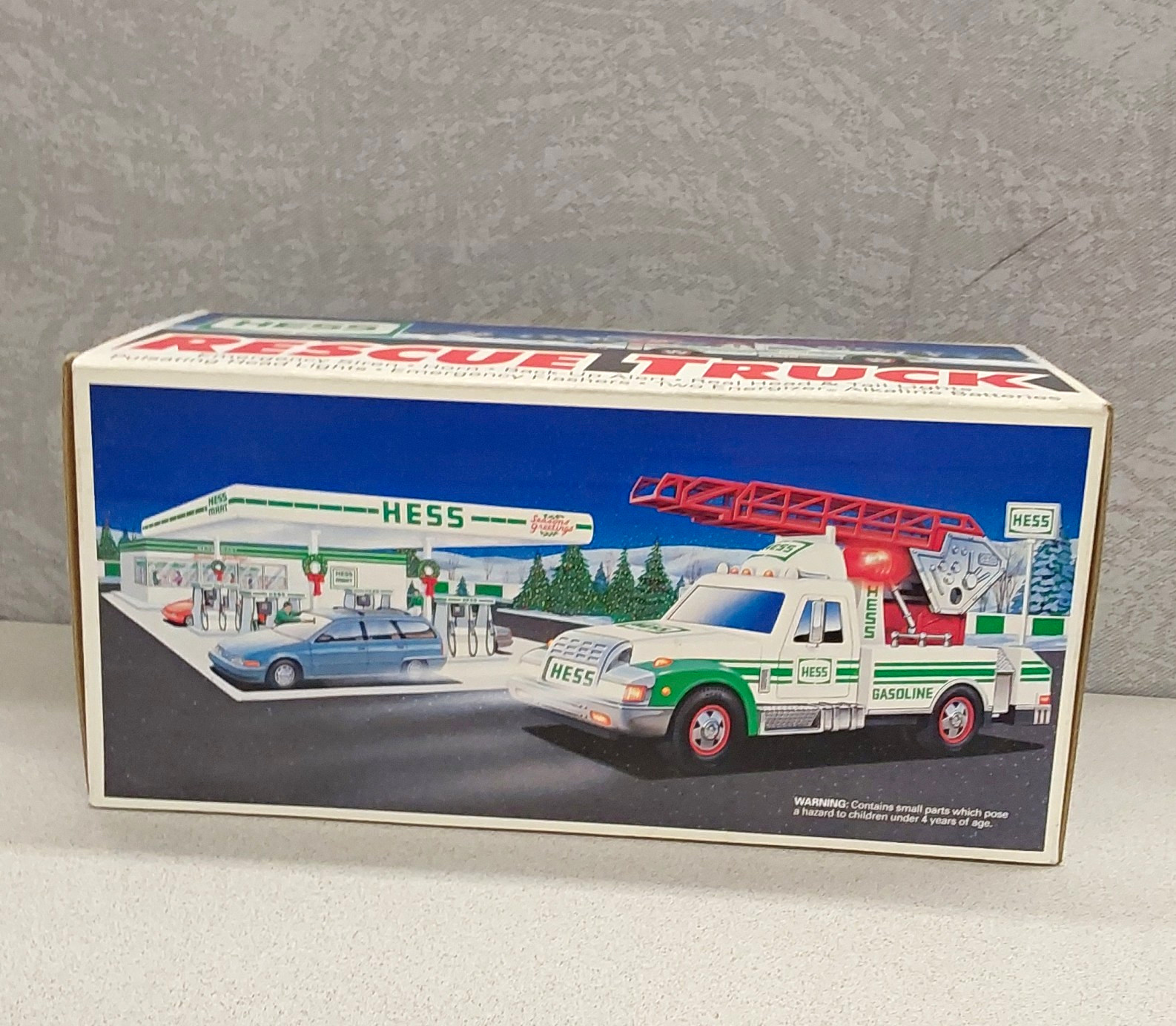 Hess 1994 Rescue Truck Toy Vehicle w/ Original Box White/Green/Red Gas & Oil