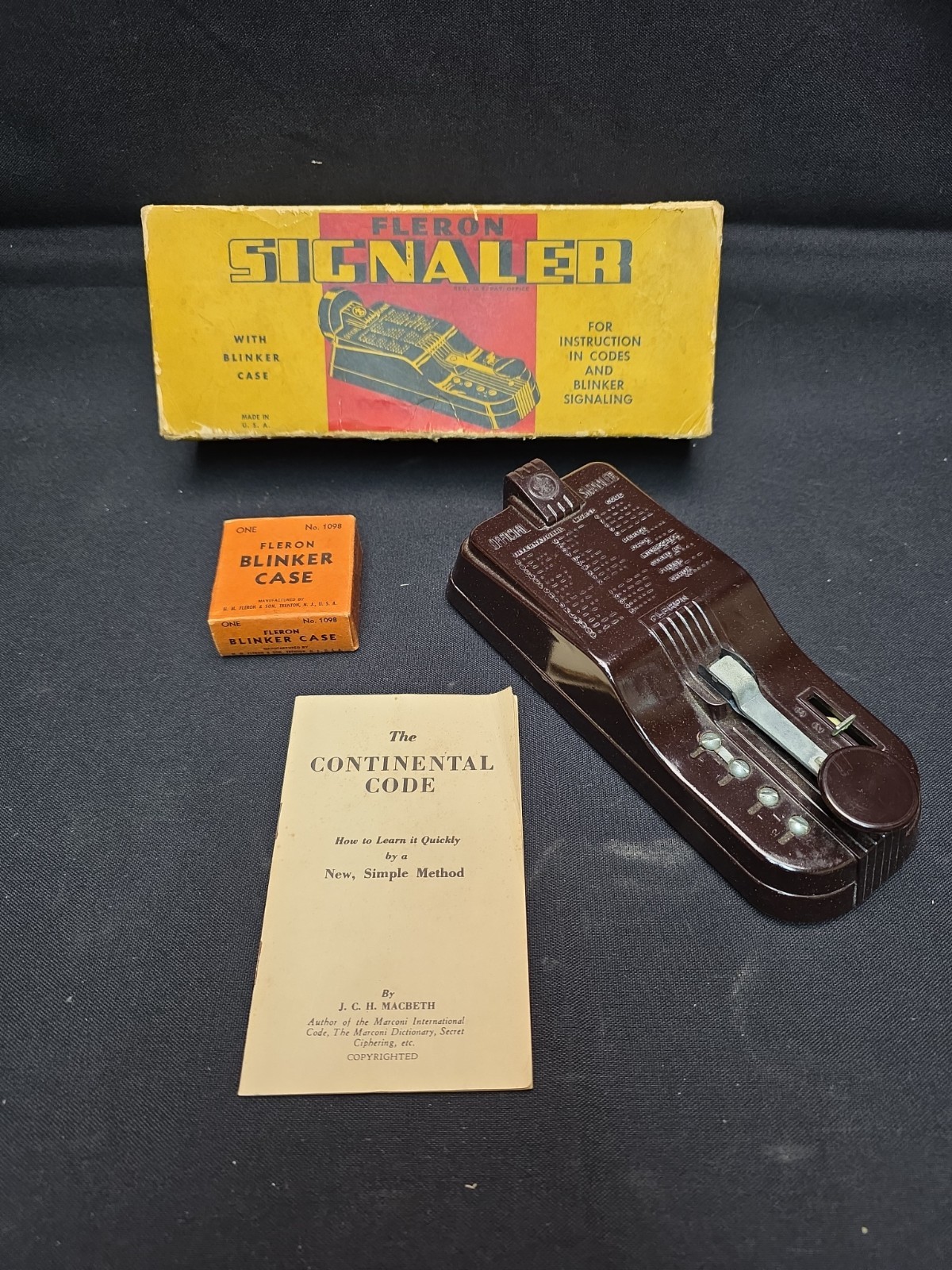 Vintage Official Boy Scout BSA Fleron Signaler Radio Blinker Telegraph In Box 
