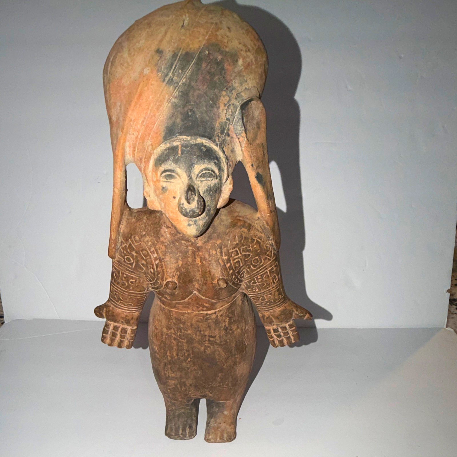 Female effigy-pre columbian figurine Jama Coaque culture