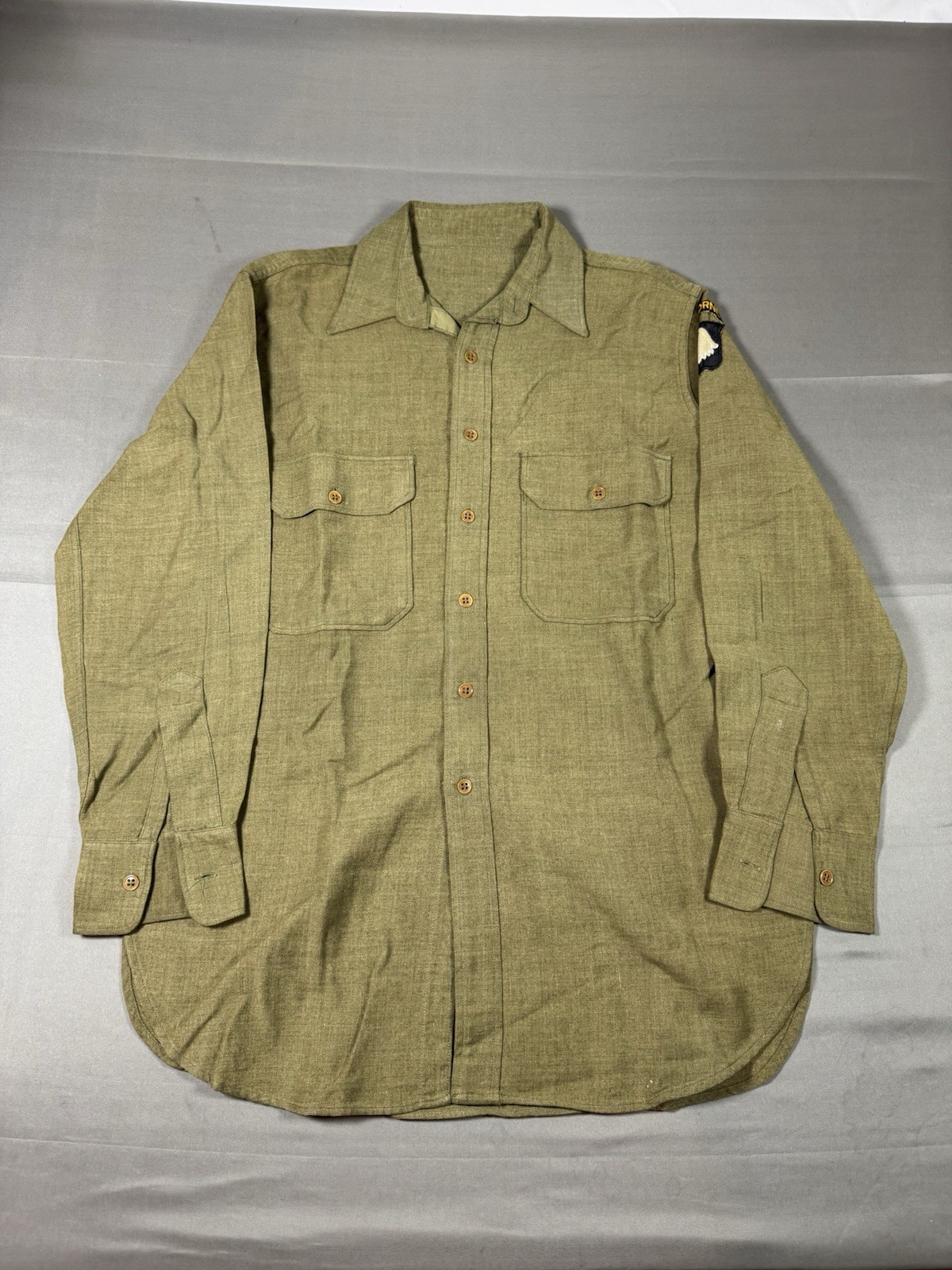 Vintage 40s WWII US Army Wool Military Field Olive Green Shirt Screaming Eagles