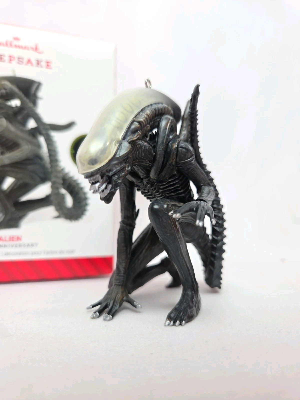 2014 Hallmark Alien 35TH Anniversary Ornament - Alien Queen - Ripley