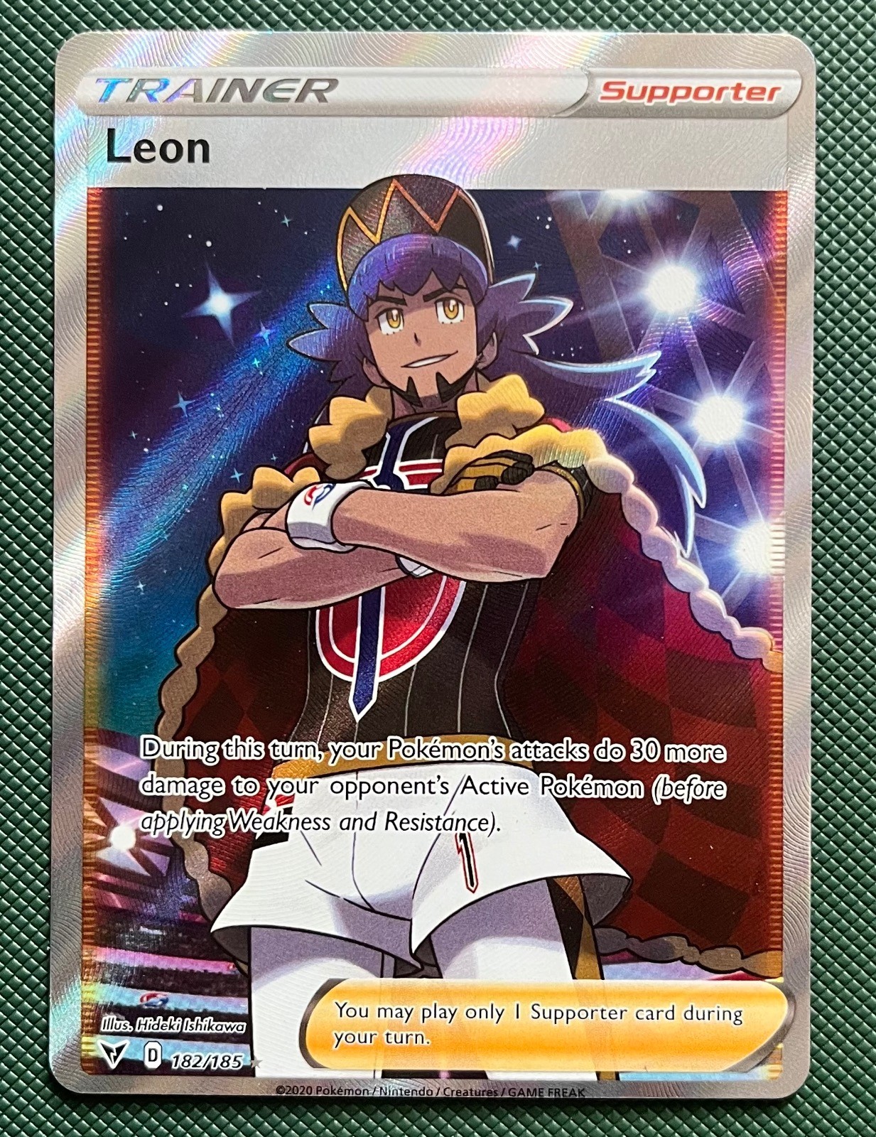 Leon 182/185 Holo Pokemon Vivid Voltage Near Mint