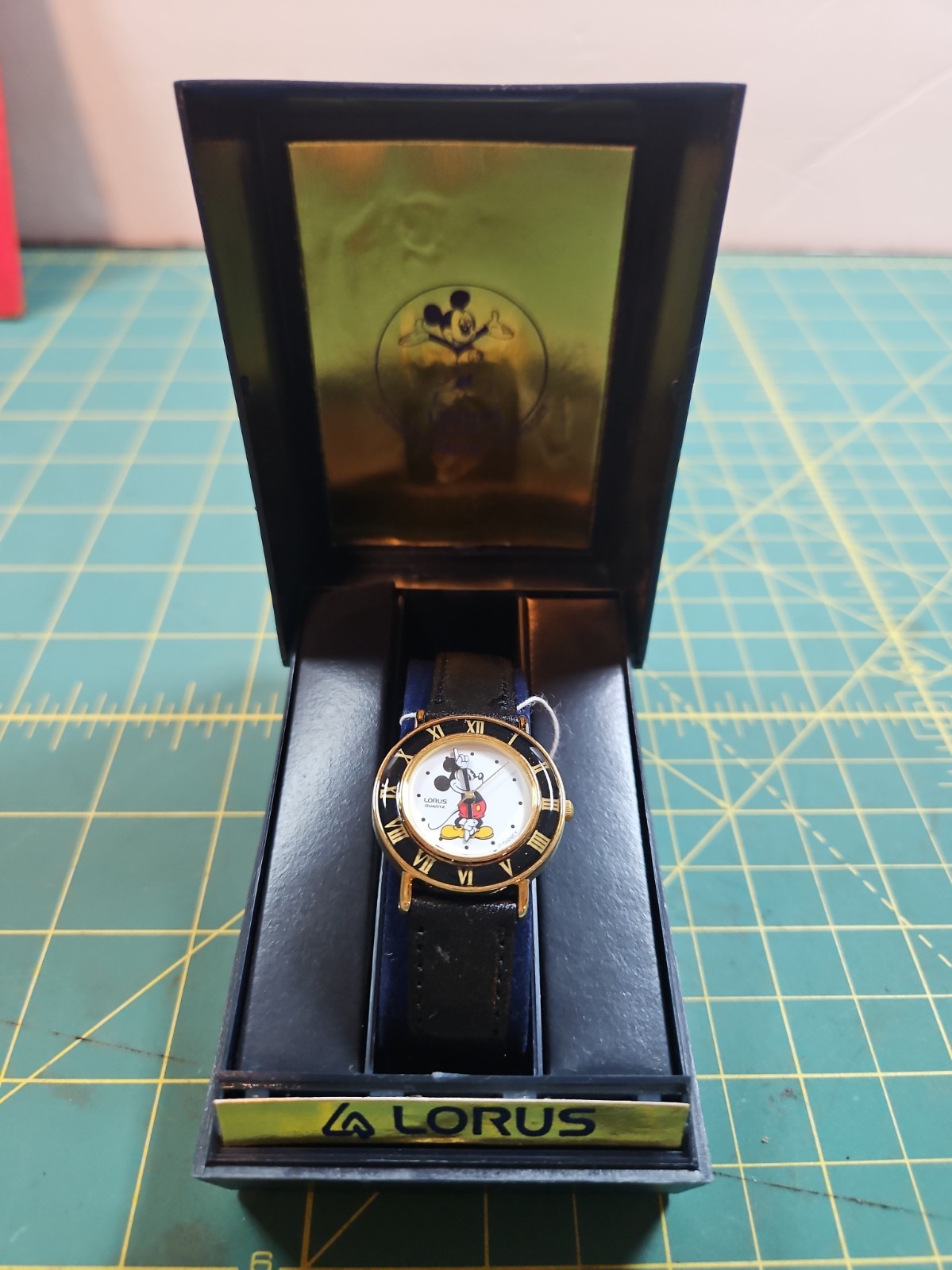 NOS 1980\'s Lorus Mickey Mouse Watch