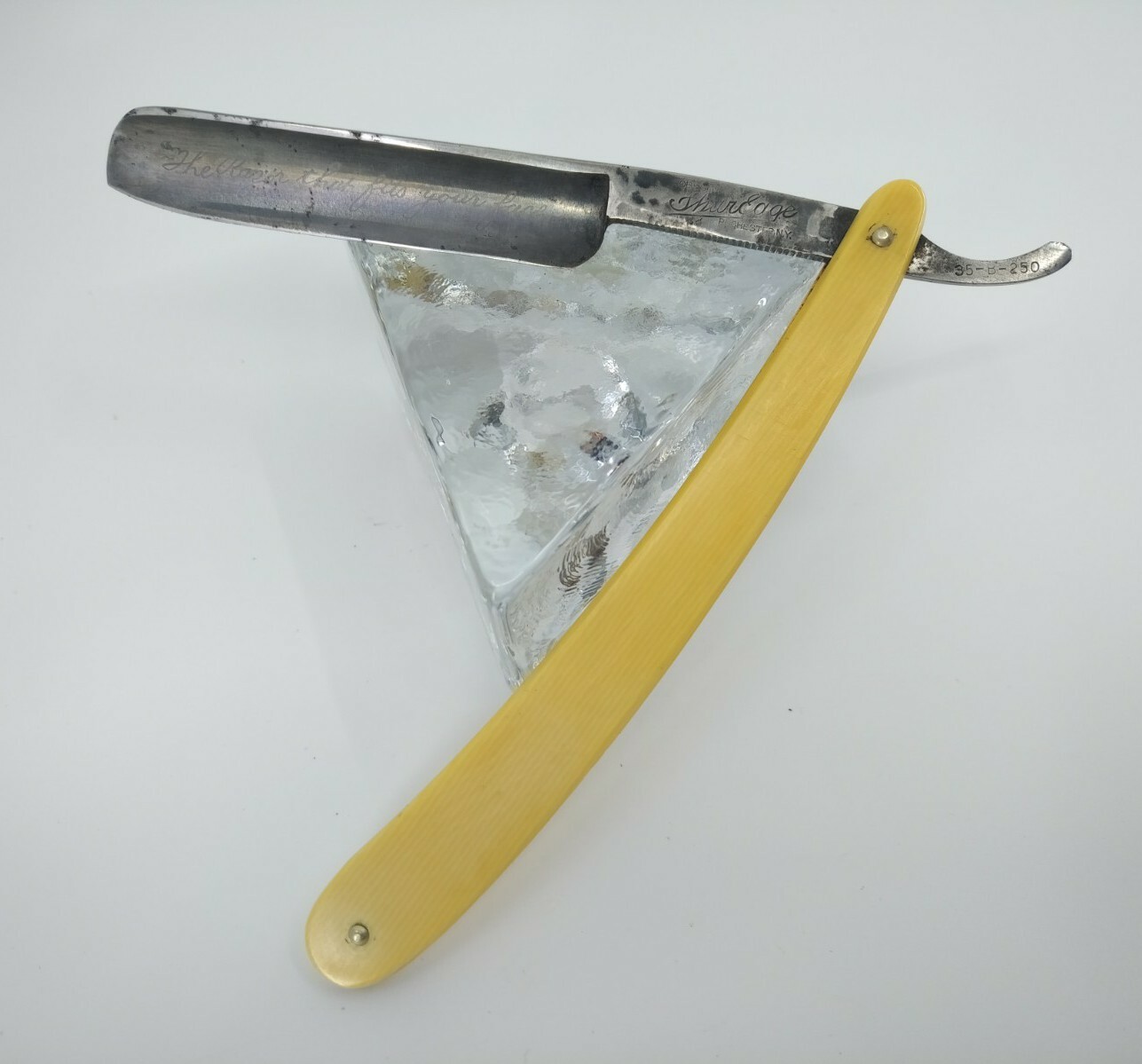 Robeson ShurEdge Rochester, N.Y. 35-B-250 Hammered Shank Vintage Straight Razor