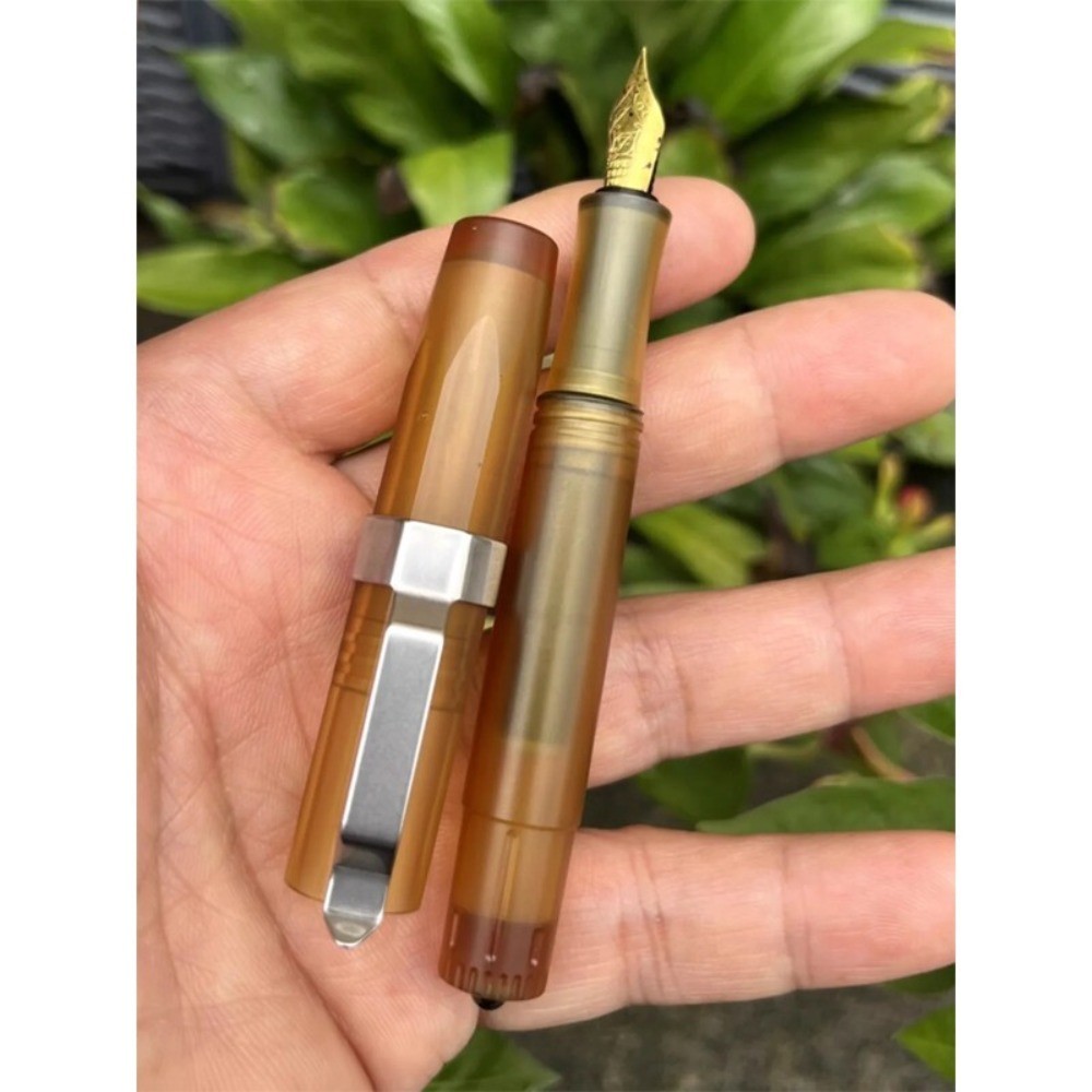 1 Piece ULTEM Made Fountain Pen for Office Signature Wring Gift Pen Short Versio