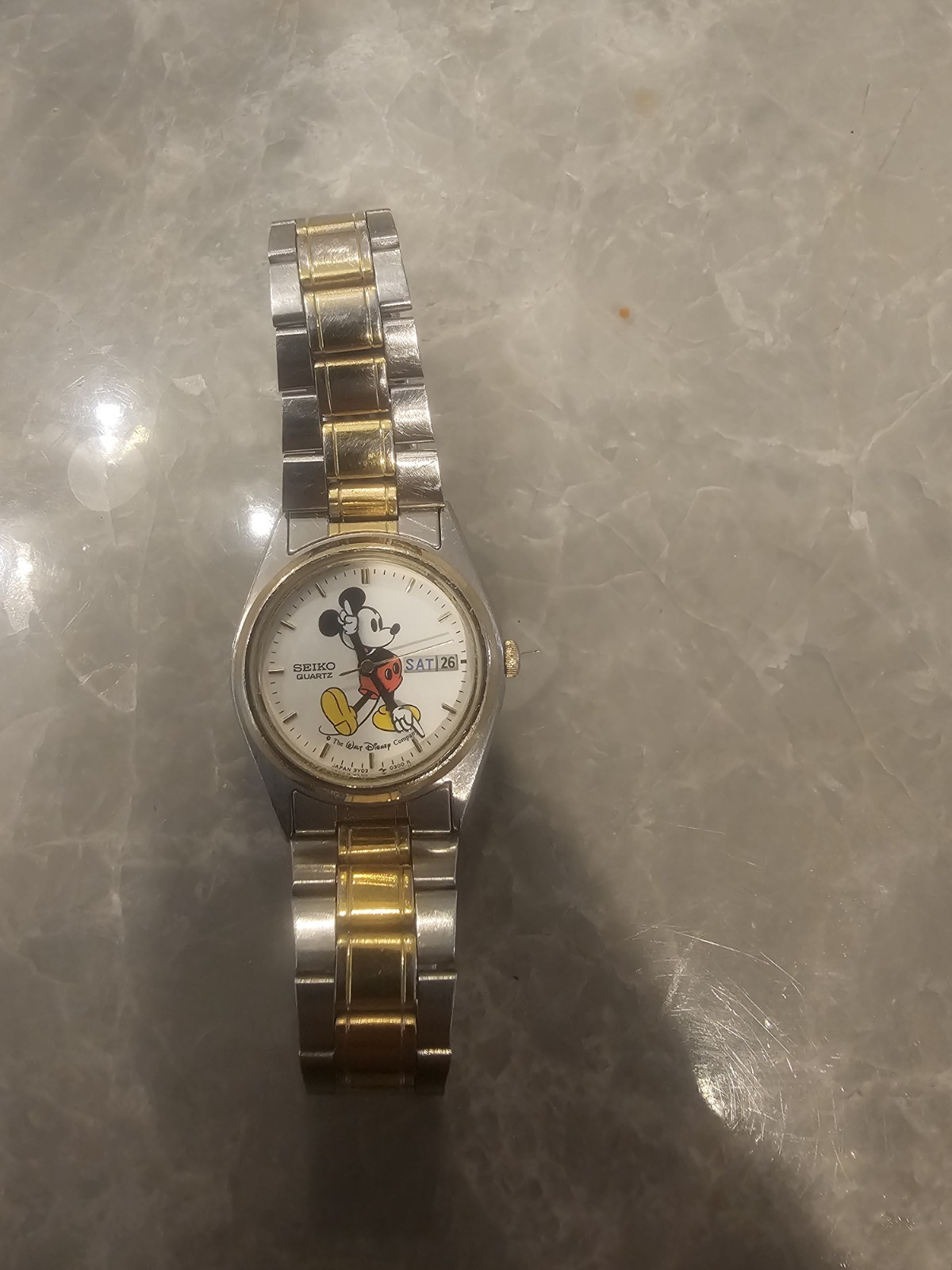 Vintage Seiko Disney Mickey Mouse Quartz Watch Gold Tone In Great Condition.