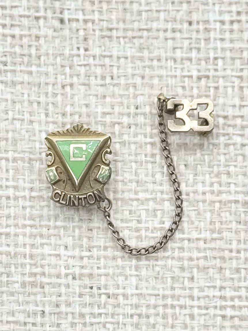 Vintage 1933 Clinton High School Class Pin Green Enamel Chain Year Guard