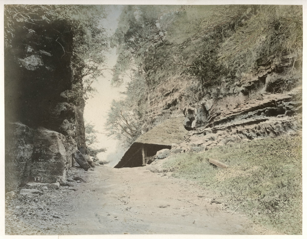 c.1880's PHOTO - JAPAN CUTTING BETWEEN KAMAKURA AND KANAZAWA