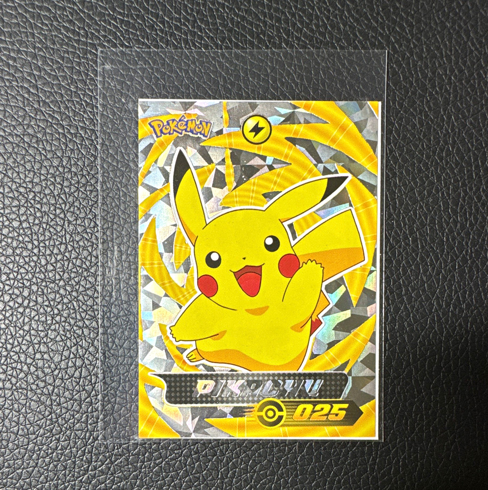Nintendo Pokémon 3 Pokédex 2024 Pikachu Hologram Sticker Card #025 Spanish