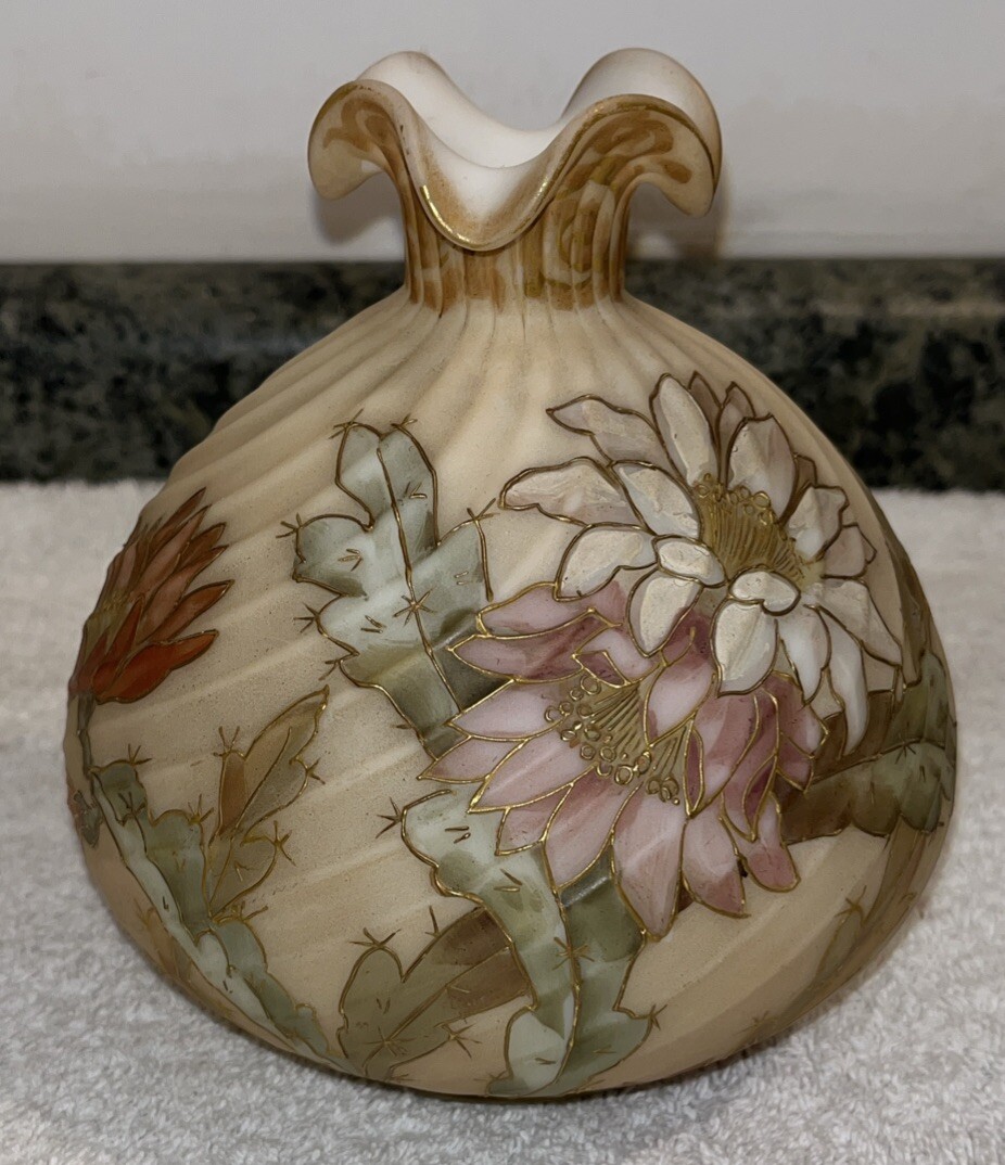Antique Victorian Mt. Washington Crown Milano Ribbed Satin Glass Bubble Vase