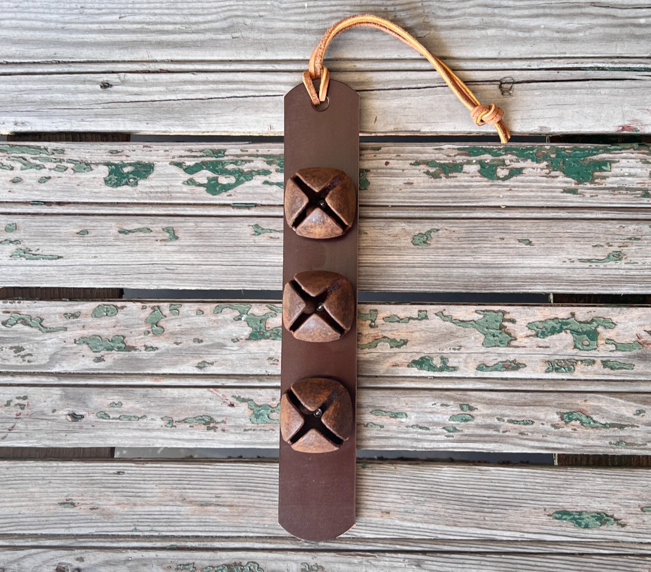 Rustic Sleigh Bells Farmhouse Decor Genuine Leather 3 Bell Door Hanger Strap723