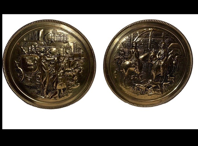 Nice Vintage Elpec England plaque Brass Embossed Wall Set of 2 Horse Coach