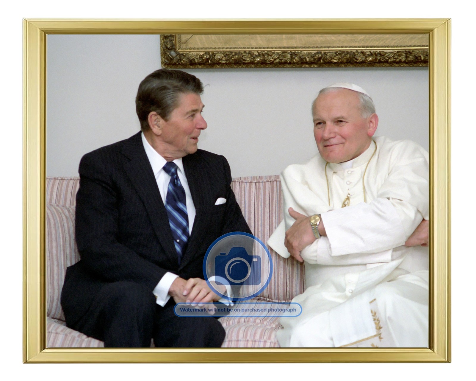 RONALD REAGAN MEETING POPE JOHN PAUL II FAIRBANKS ALASKA 8X10 GOLD FRAMED PHOTO