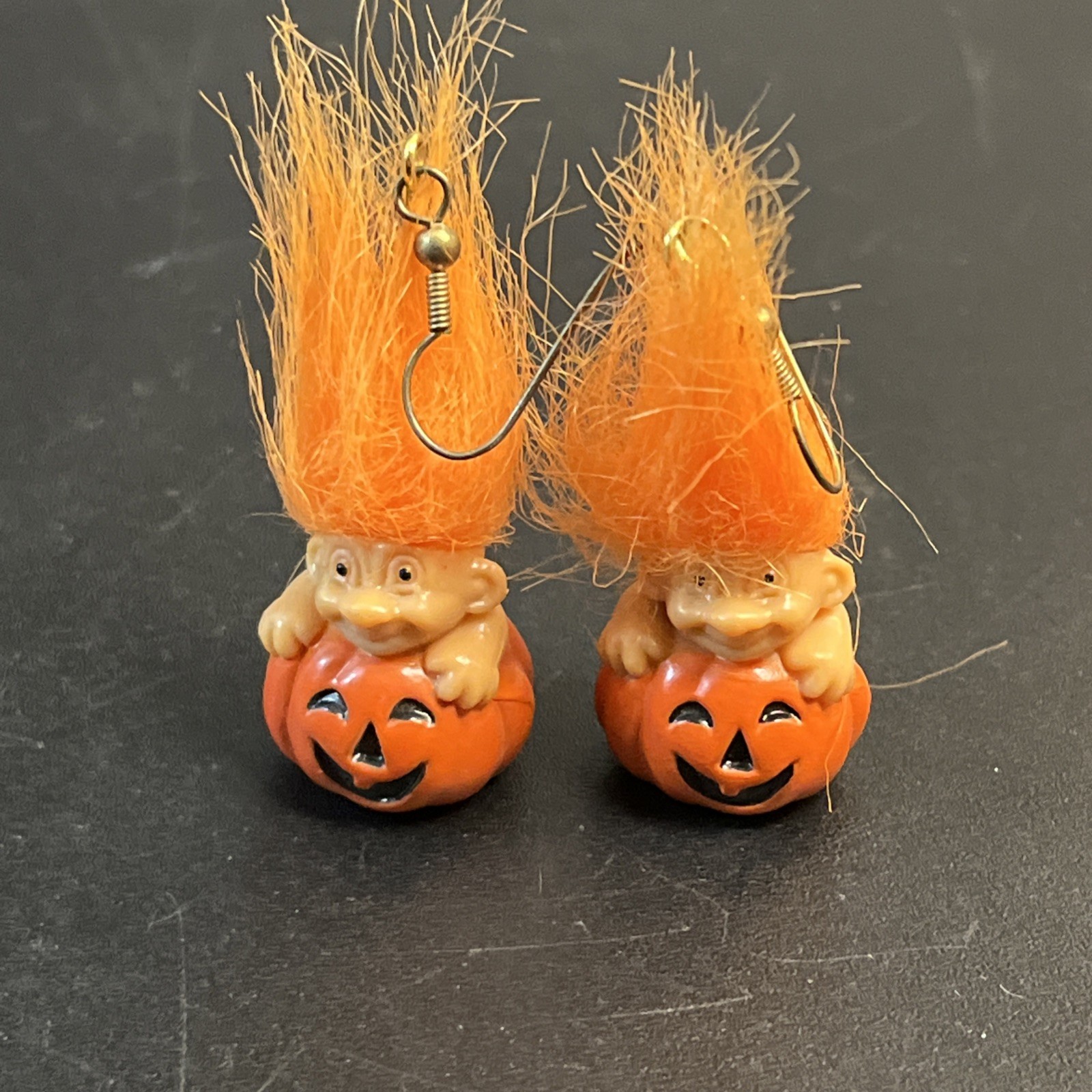 Vtg Russ Orange Halloween Trolls In Jack O’ Lantern Pumpkins Earrings Pierced