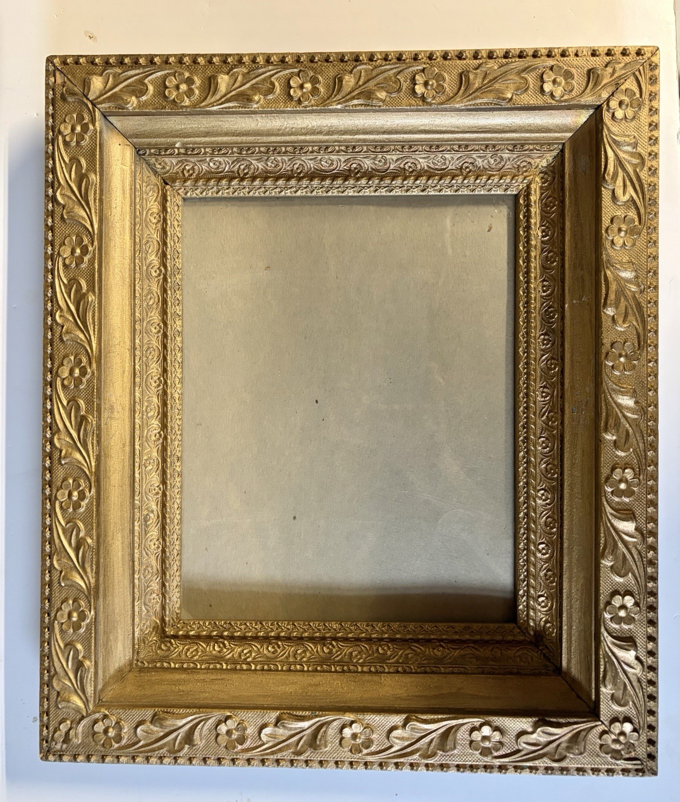 Antique Fancy Deep Gold Victorian Frame Floral Decoration 8 X 10 Rabbet