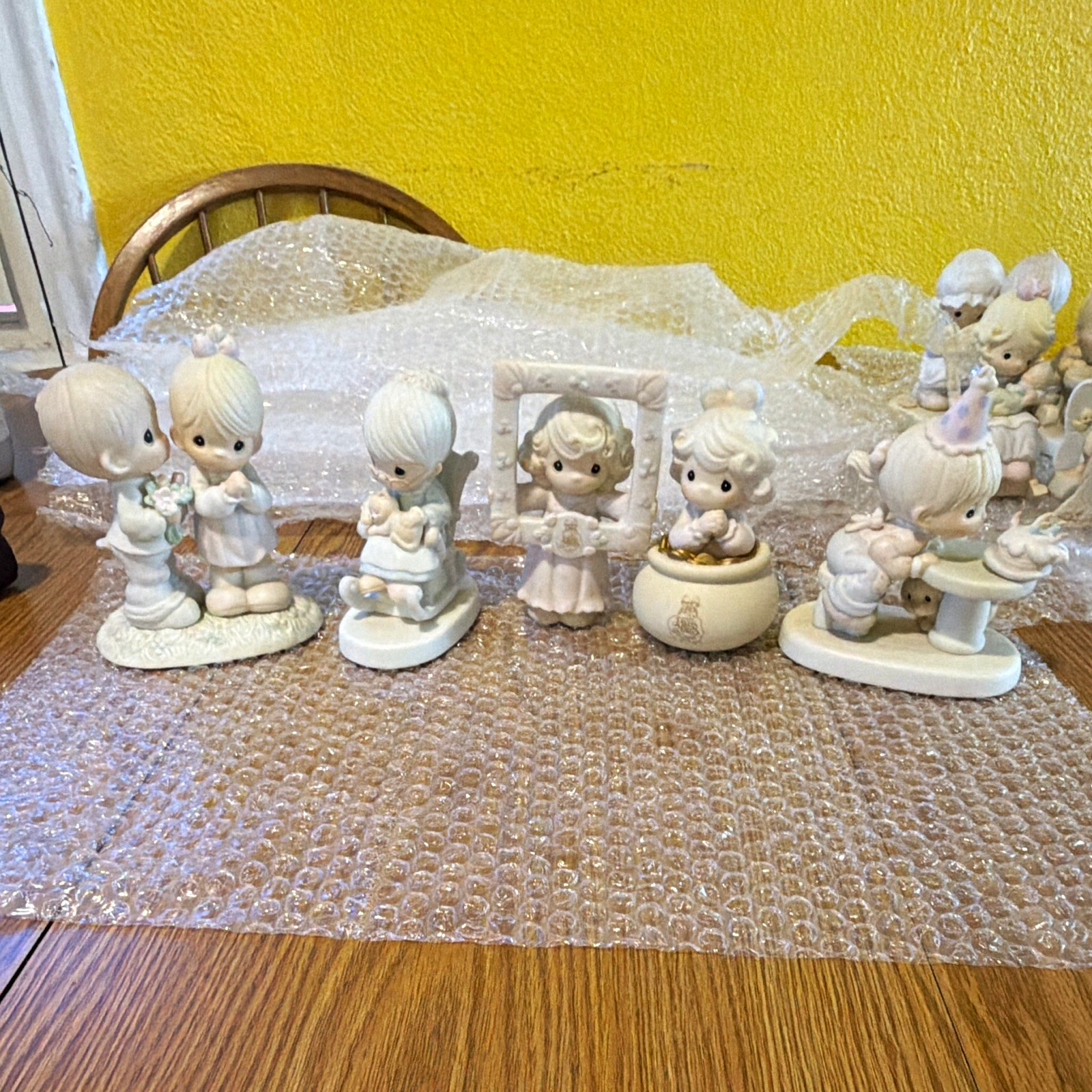 Pristine Enesco Precious Moments Porcelain Figurines Mixed Lot of 5 (1979-1994)