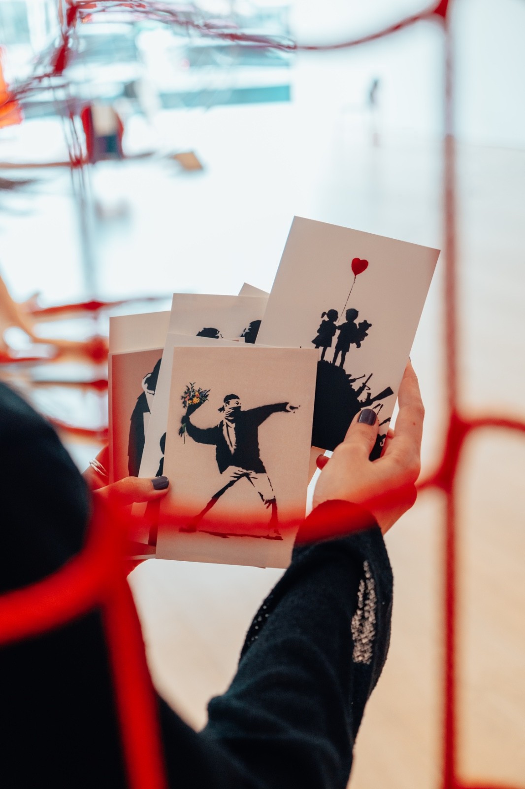 Banksy Flower Thrower Street Art Postcard Set 