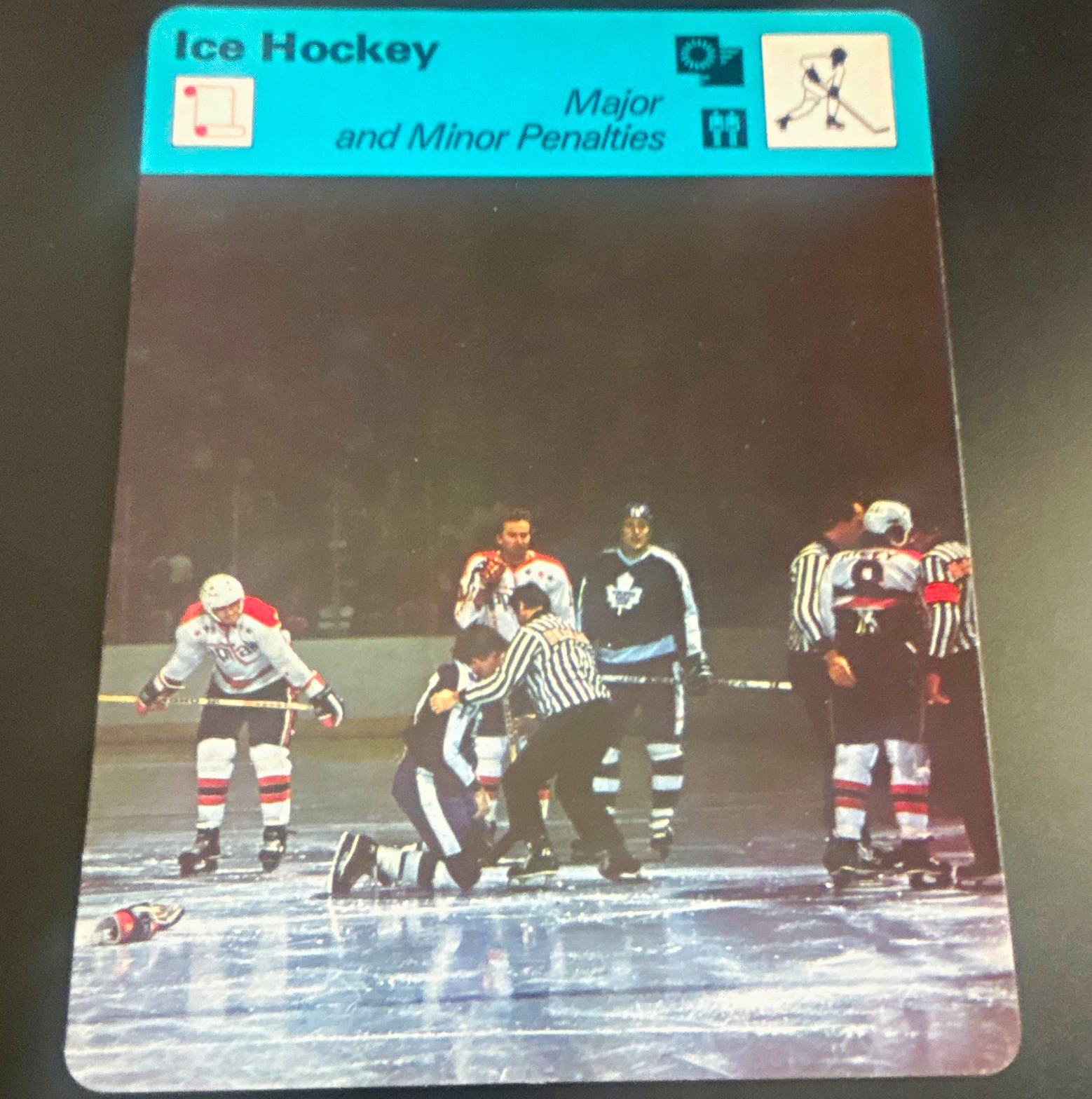 Editions Rencontre S.A. 1978 Photo Focus on Sports Major and Minor Penalties