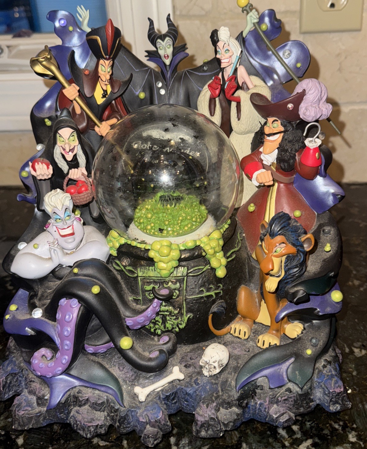 Tha Art of Disney Villains Musical Snow Globe. Park Exclusive Limited Edition