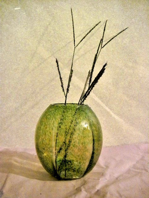 KOSTA BODA VASE MELON ARTIST COLLECTION GUNNEL SAHLIN 69122 SIGNED MODEL STICKER