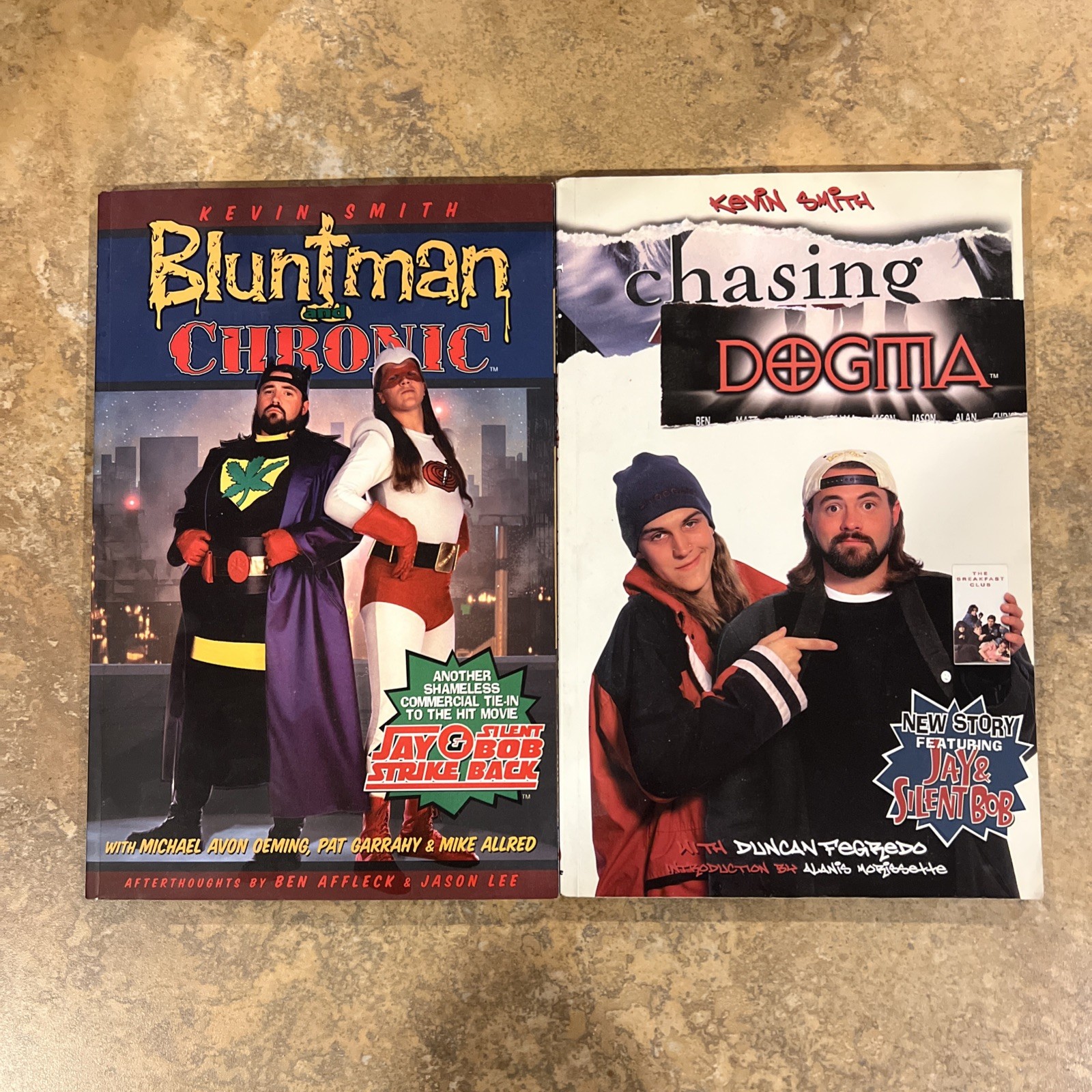 Bluntman & Chronic 2001 First Printing and Chasing Dogma 1998 TPB 