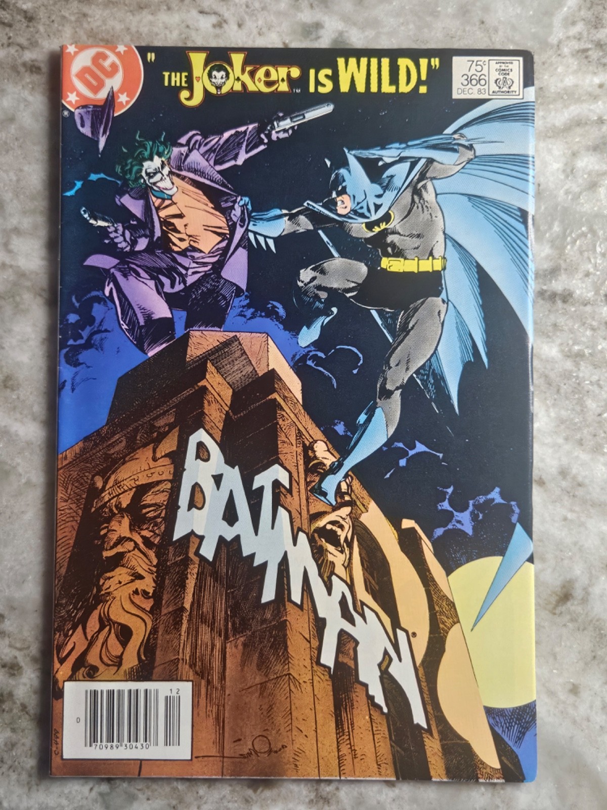 Batman 366 NM / 1st Jason Todd in Robin Costume / Joker / 1983