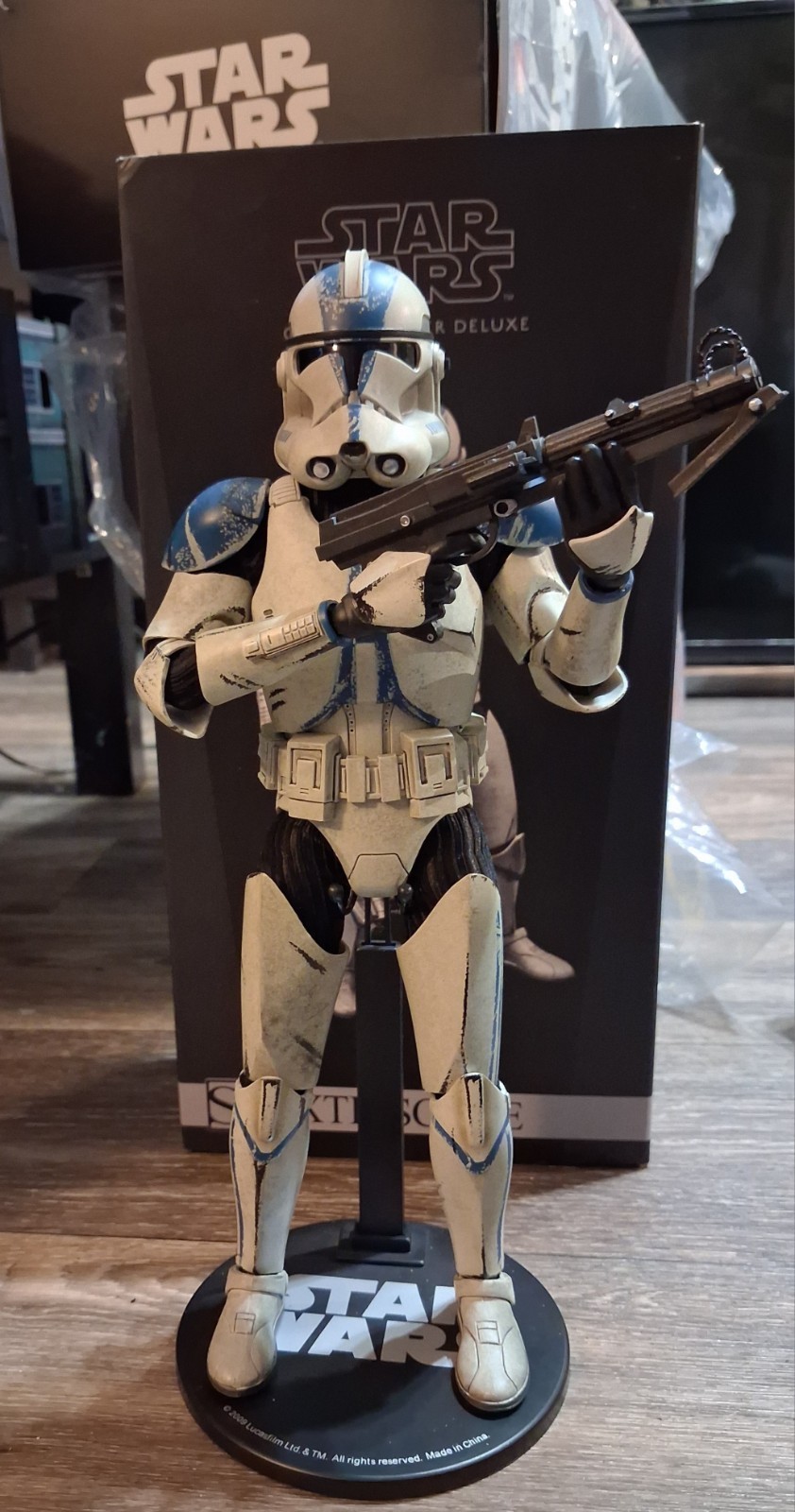 Sideshow Collectibles Star Wars Clone Trooper Deluxe 501st 1:6 Scale Figure