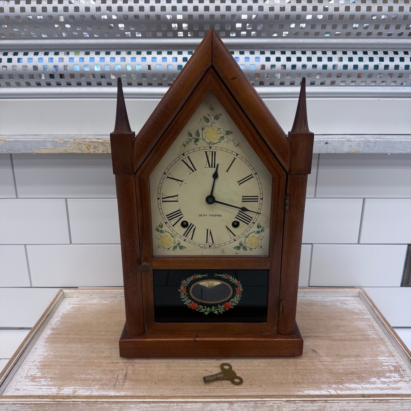 Vintage Seth Thomas Steeple Mantel Clock 1950s  *Tested & Works