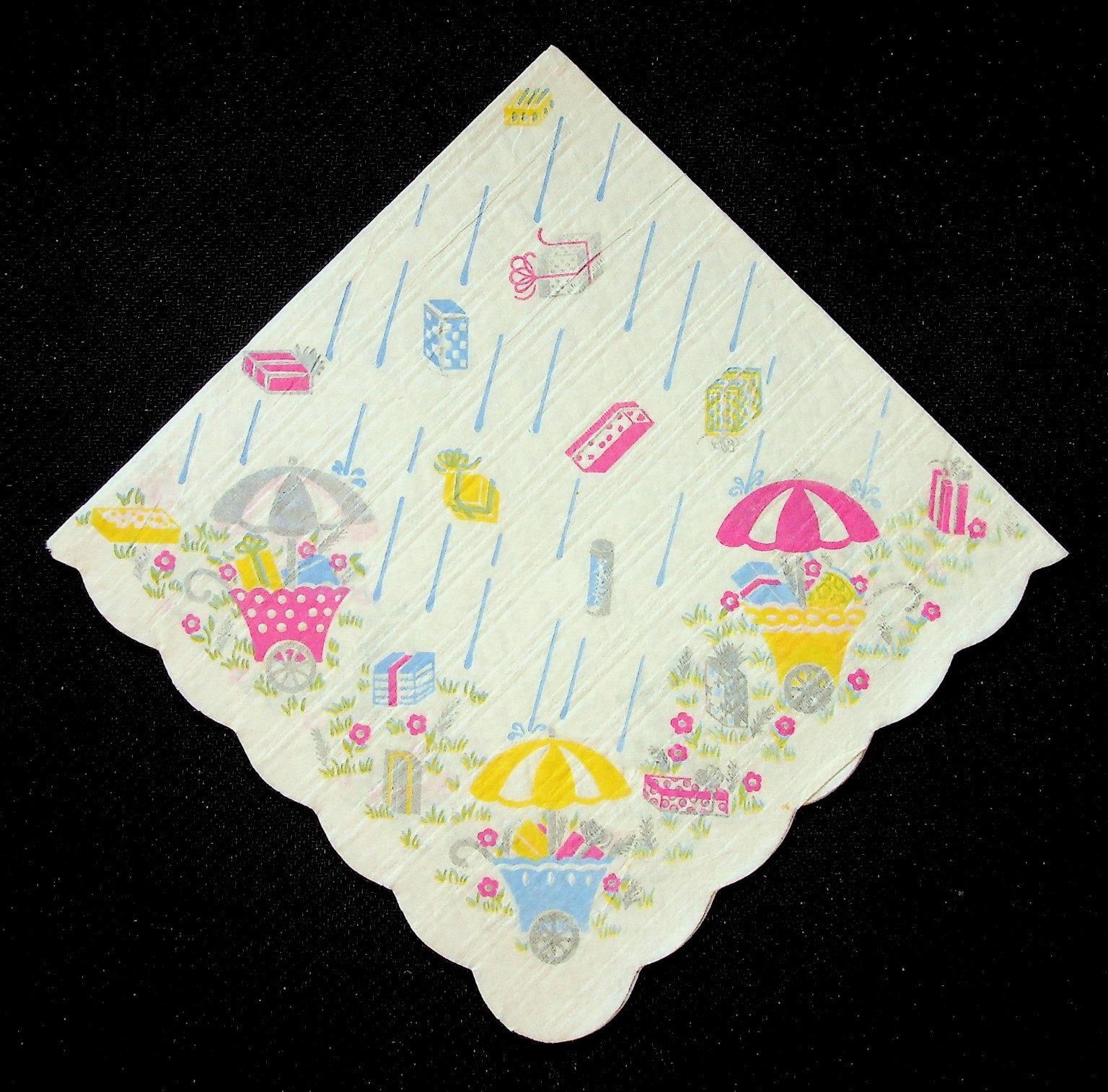 Vintage Easter Gift Shower Paper Napkin Scalloped Edge Collectible Party Decor