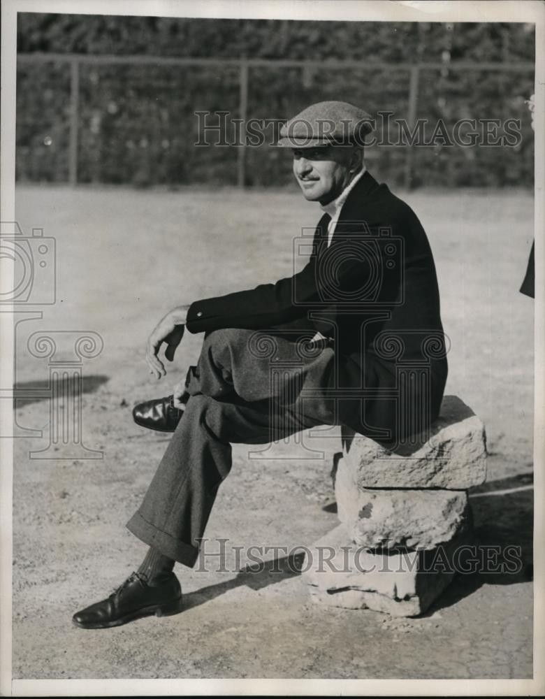 1938 Press Photo Charles Munn of Philadelphia during a tennis match tournament