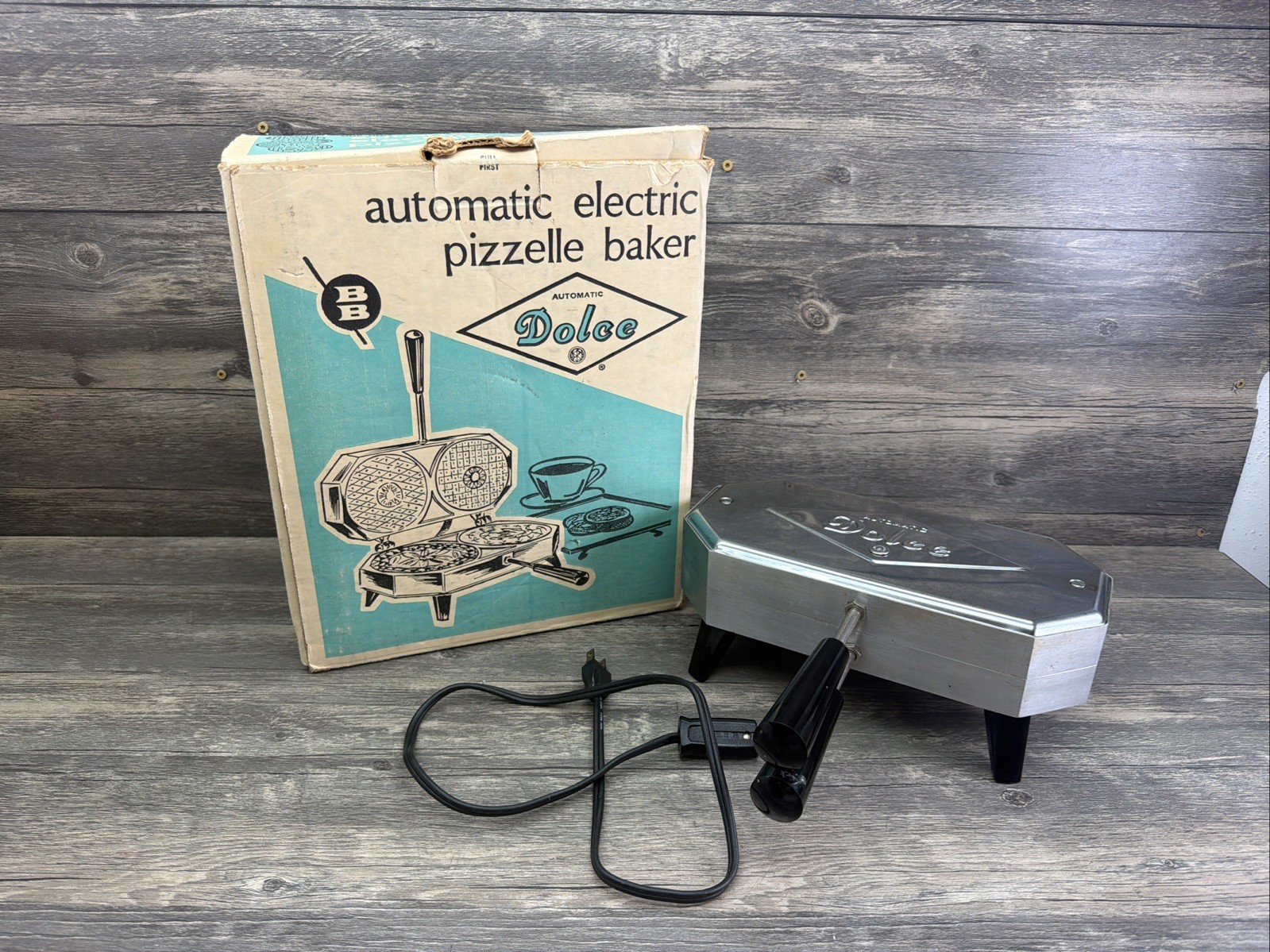 Vintage Dolce Automatic Electric Pizzelle Baker Maker Model 300-EP.   S3