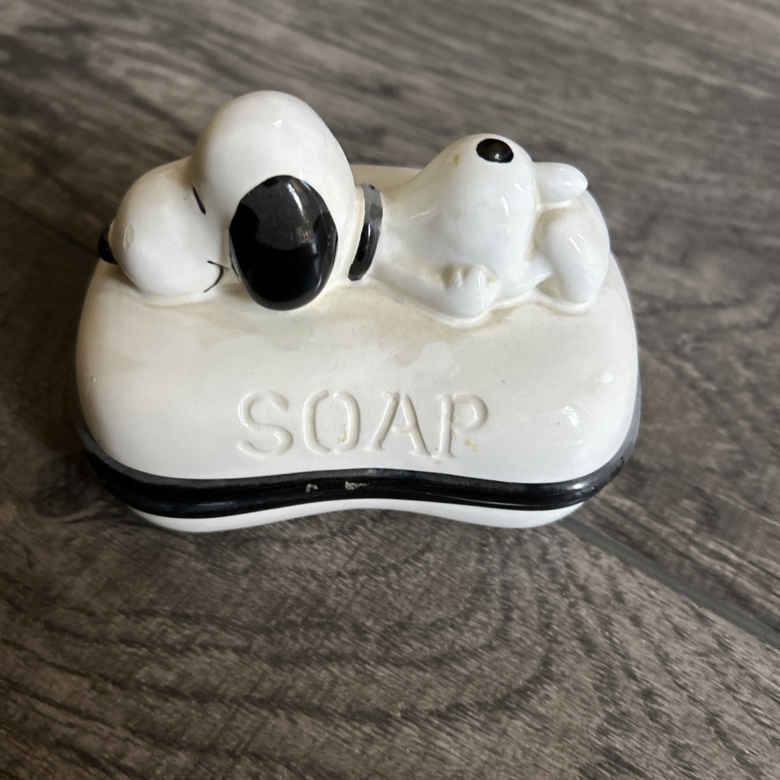SNOOPY 1958, 1966 Peanuts Ceramic Soap Dish