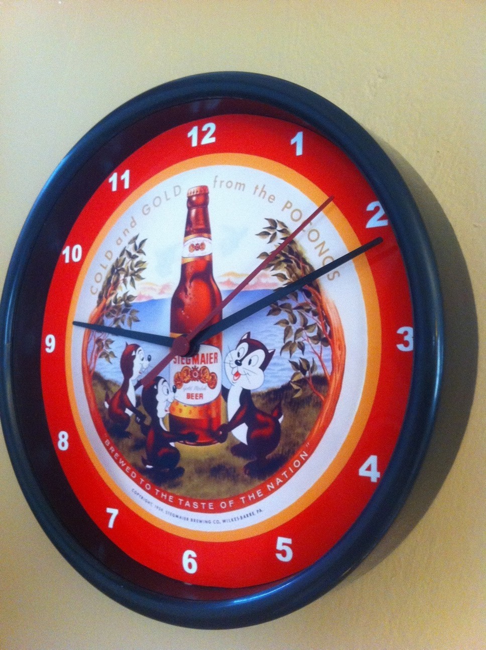 Stegmaier Chipmunks Beer Bar Man Cave Advertising Clock Sign