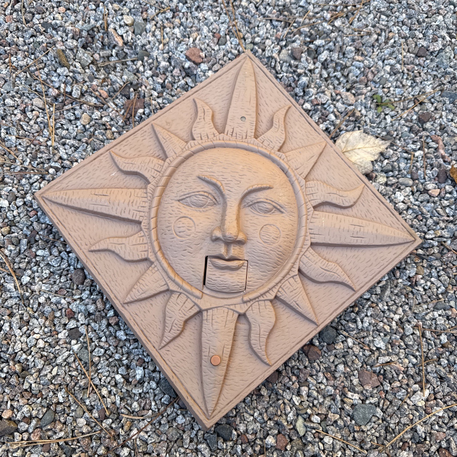 Vintage 2000 Gemmy Animated Singing Sun Plaque - Mouth Moves & Sings Works Great